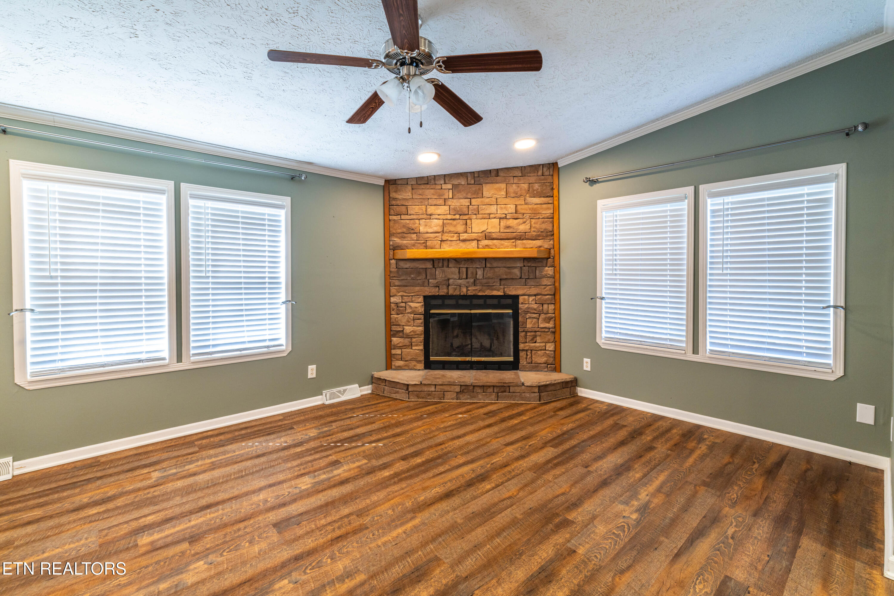1322 Silver Charm Way Sevierville TN 37876