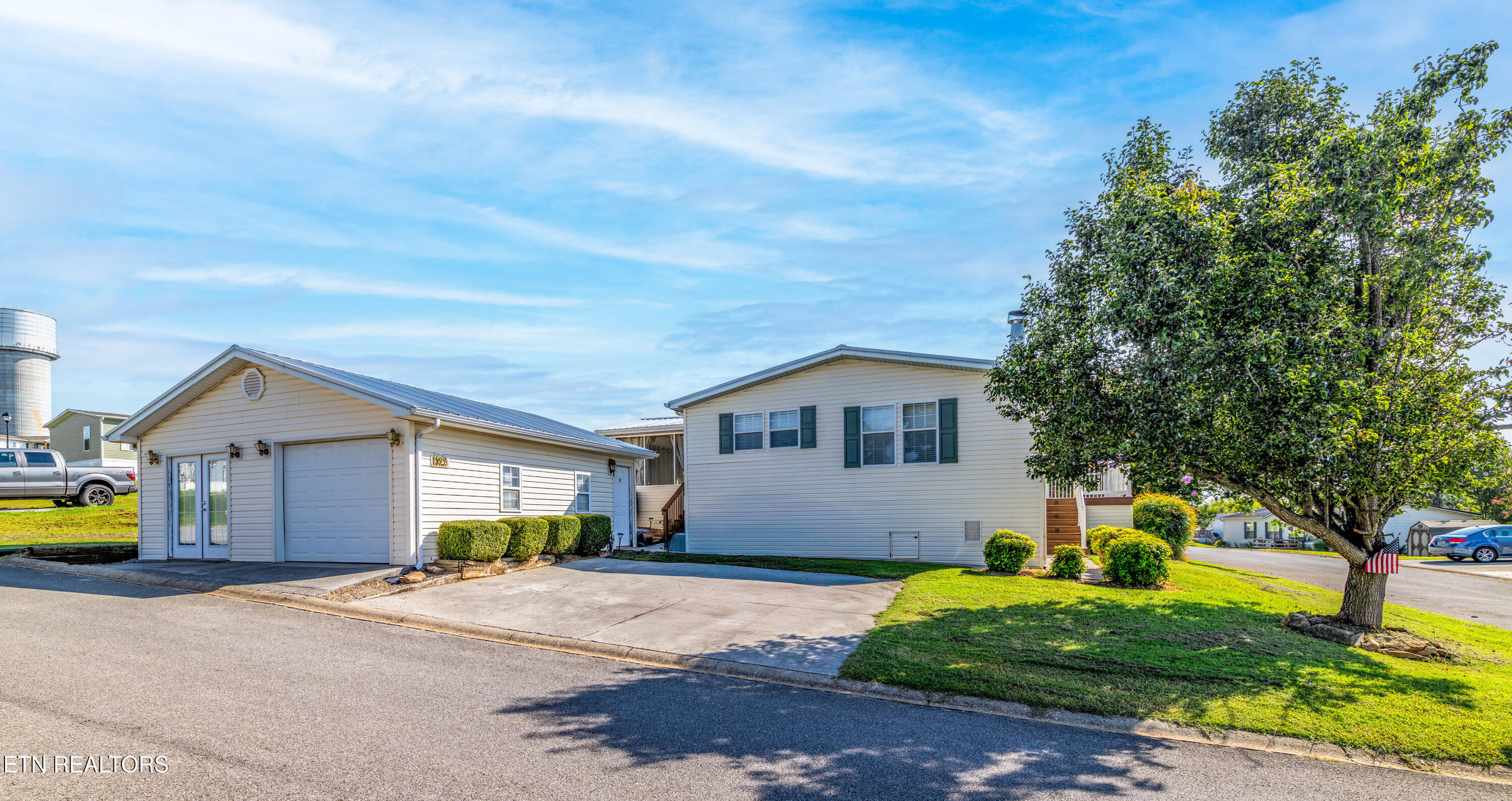 1322 Silver Charm Way Sevierville TN 37876