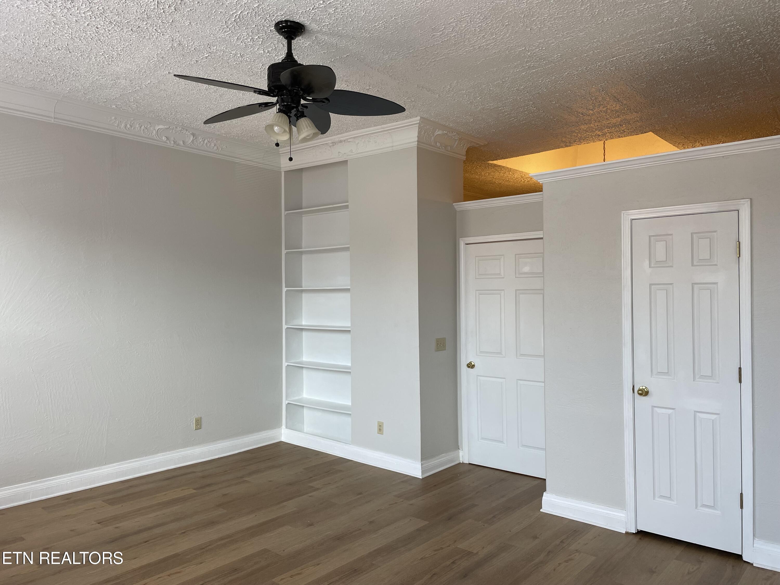 426 N Roane Street Harriman TN 37748