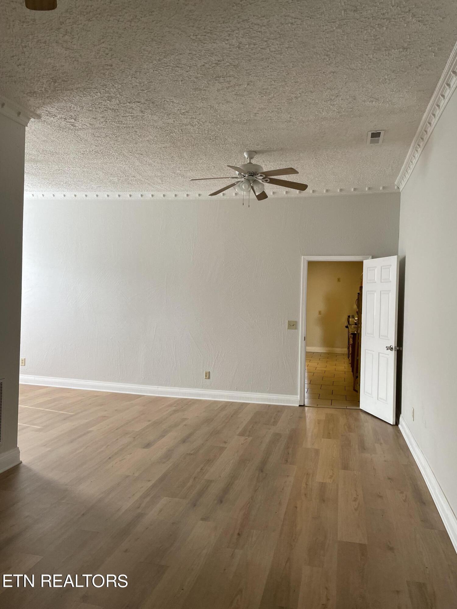 426 N Roane Street Harriman TN 37748