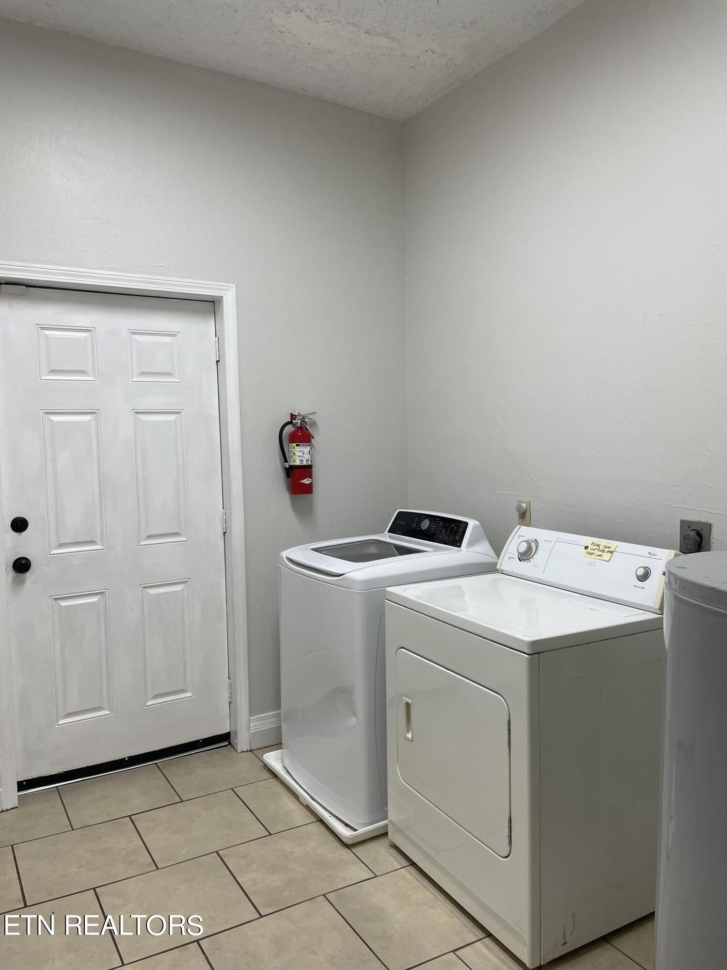 426 N Roane Street Harriman TN 37748