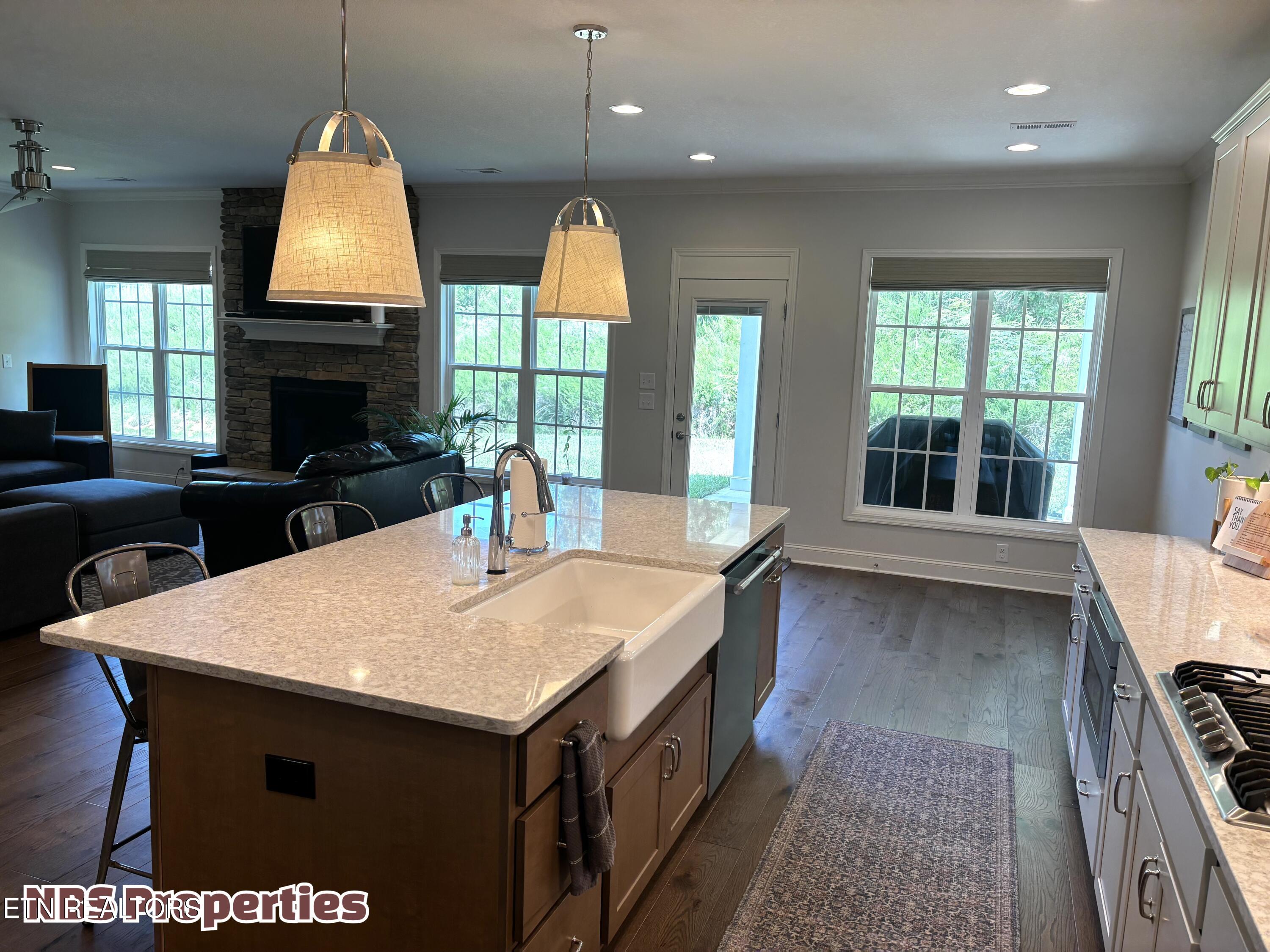 1106 Snowy Peak Lane Knoxville TN 37922
