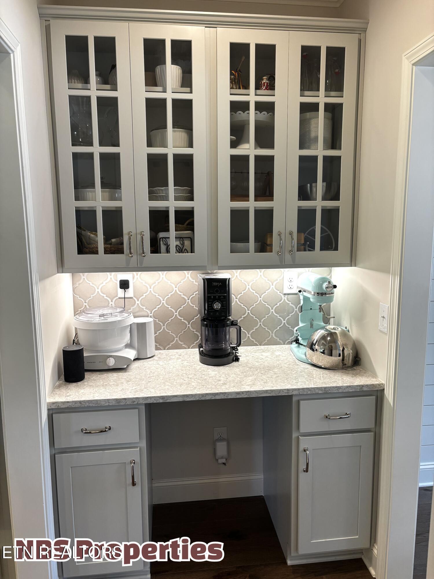 1106 Snowy Peak Lane Knoxville TN 37922