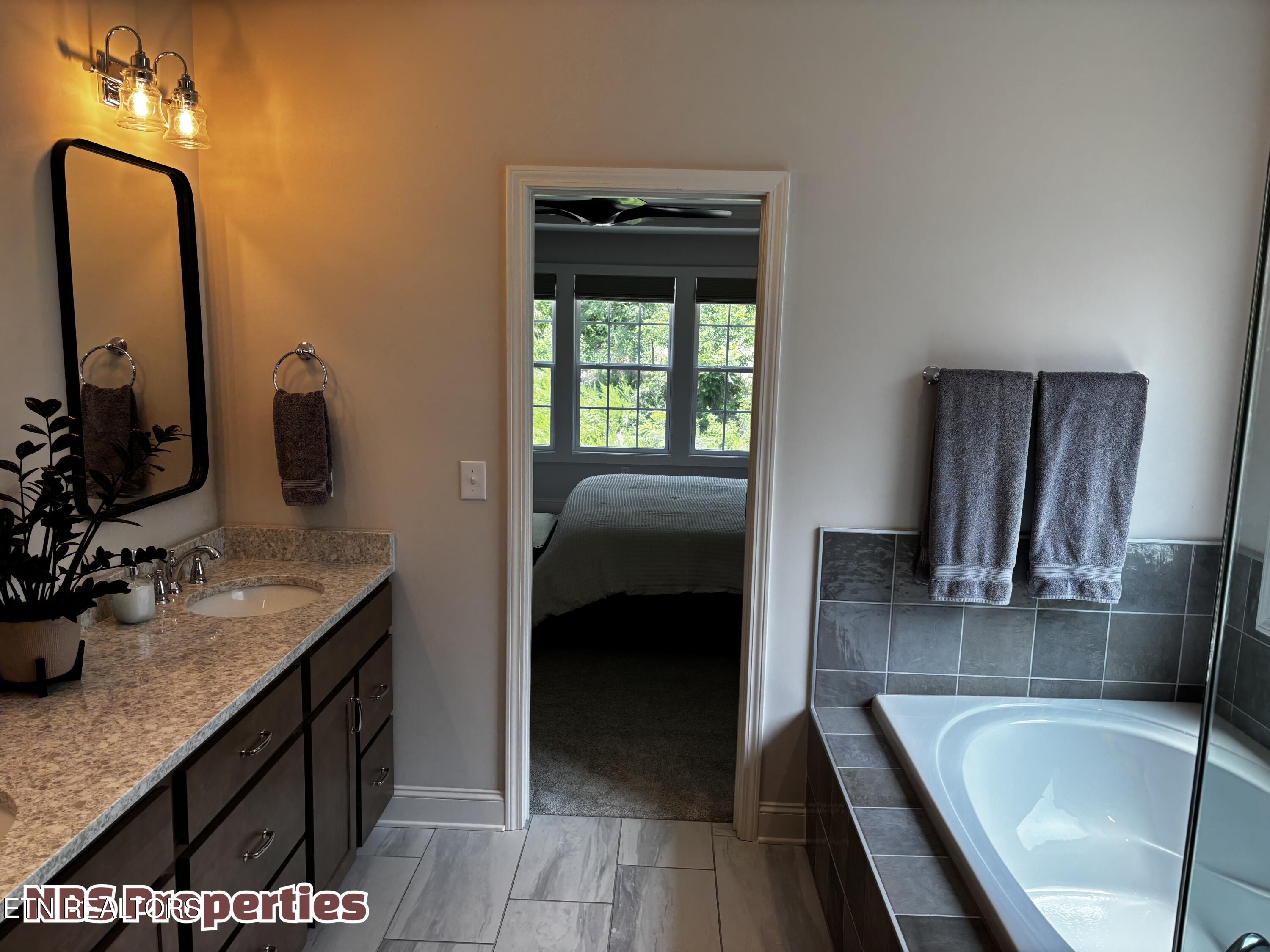 1106 Snowy Peak Lane Knoxville TN 37922