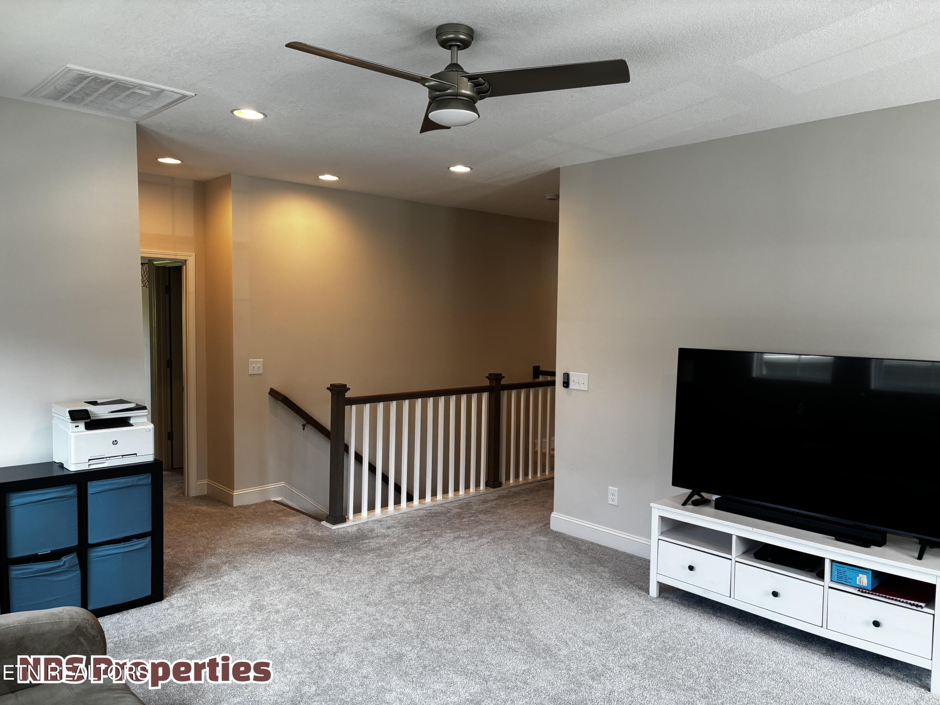 1106 Snowy Peak Lane Knoxville TN 37922