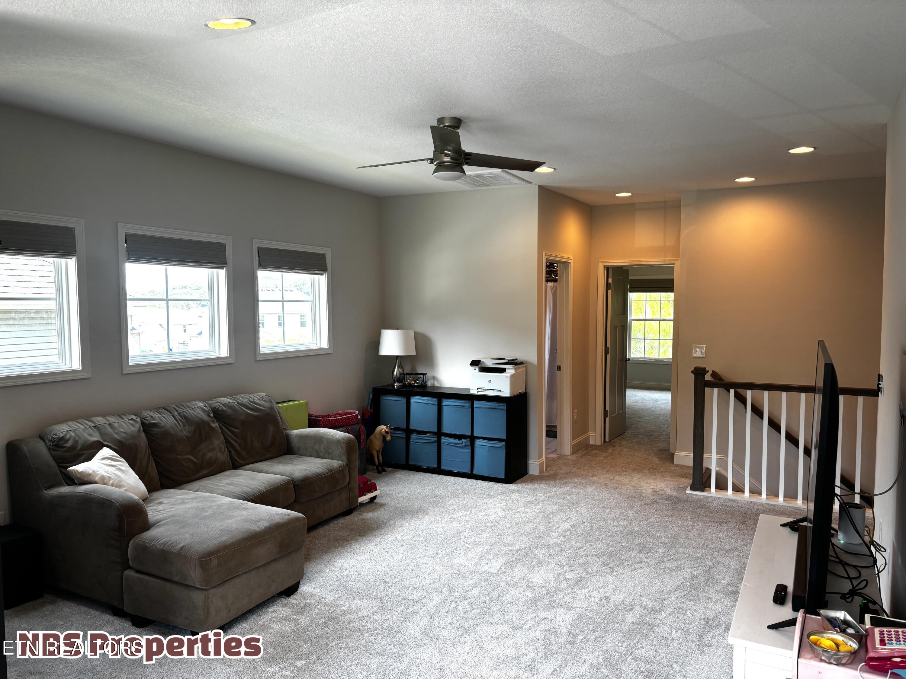 1106 Snowy Peak Lane Knoxville TN 37922
