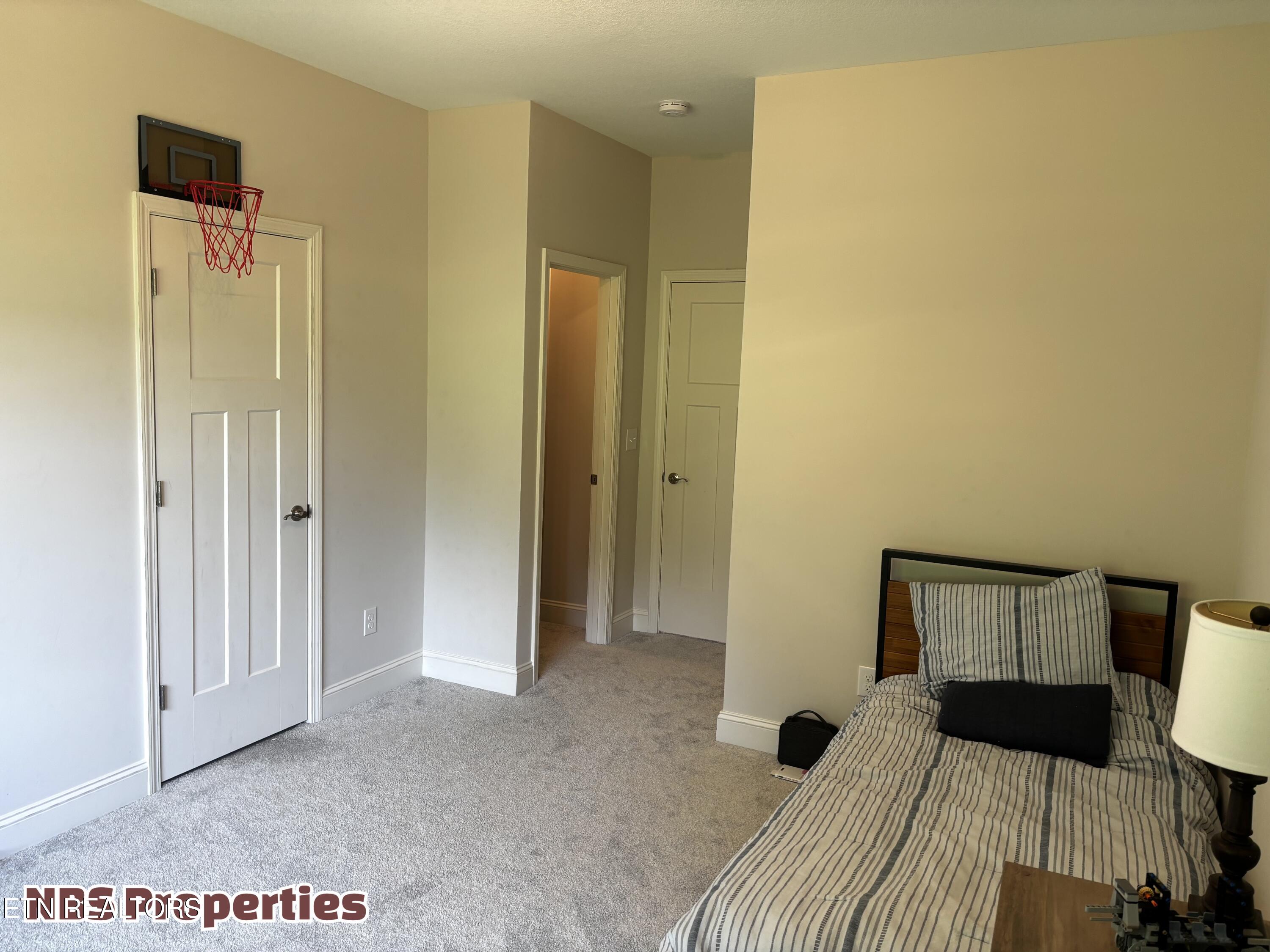 1106 Snowy Peak Lane Knoxville TN 37922