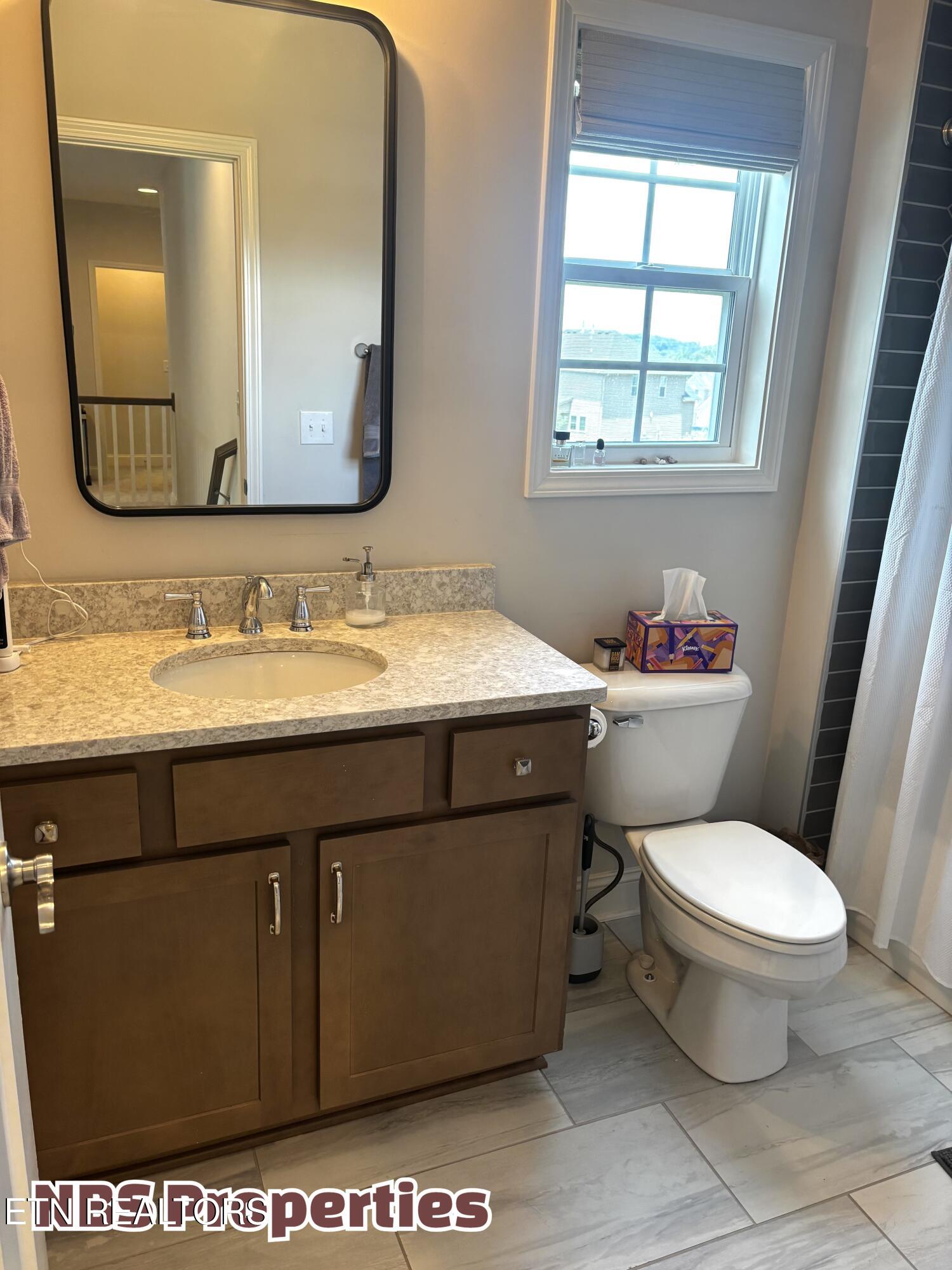 1106 Snowy Peak Lane Knoxville TN 37922