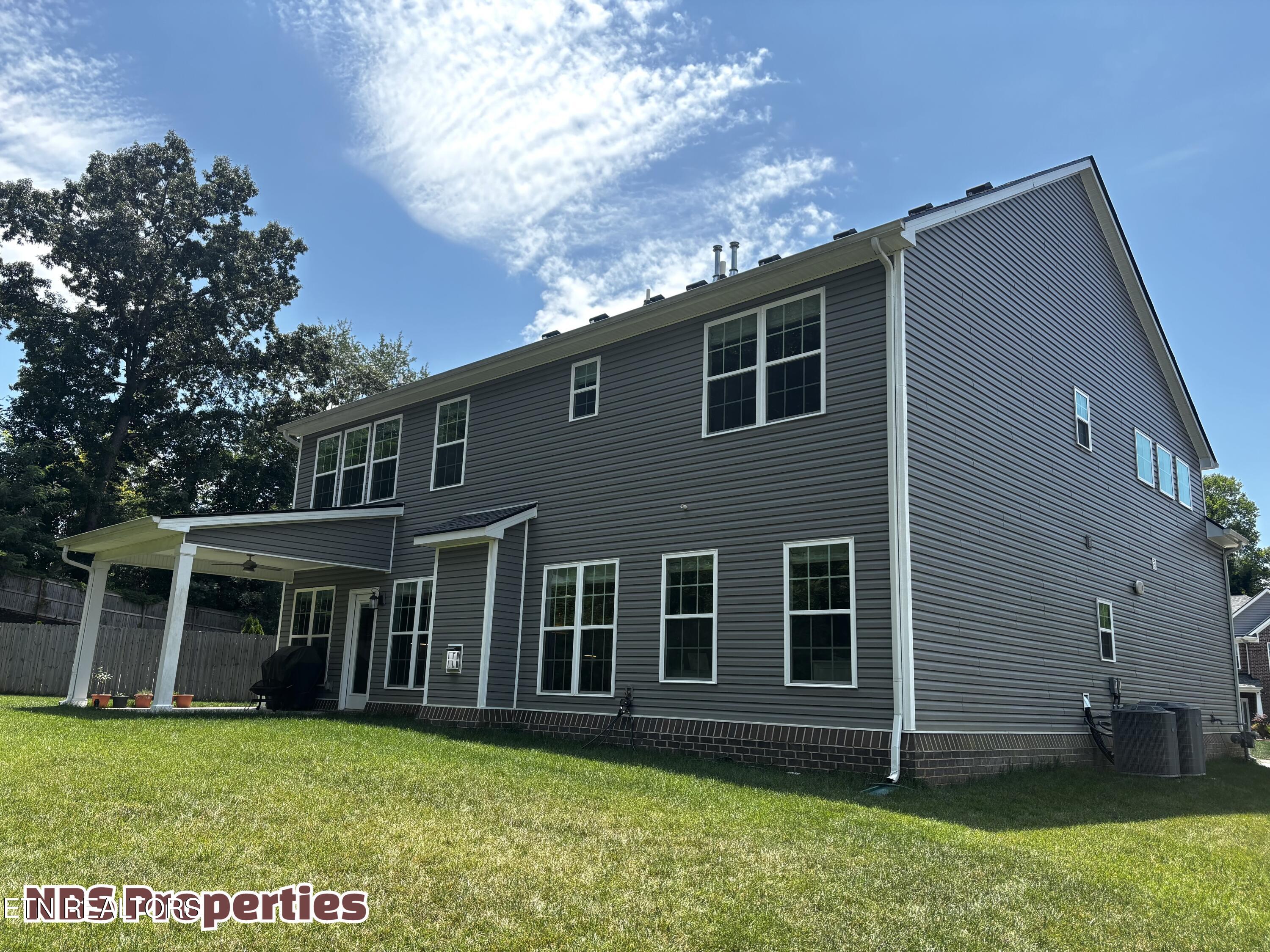 1106 Snowy Peak Lane Knoxville TN 37922
