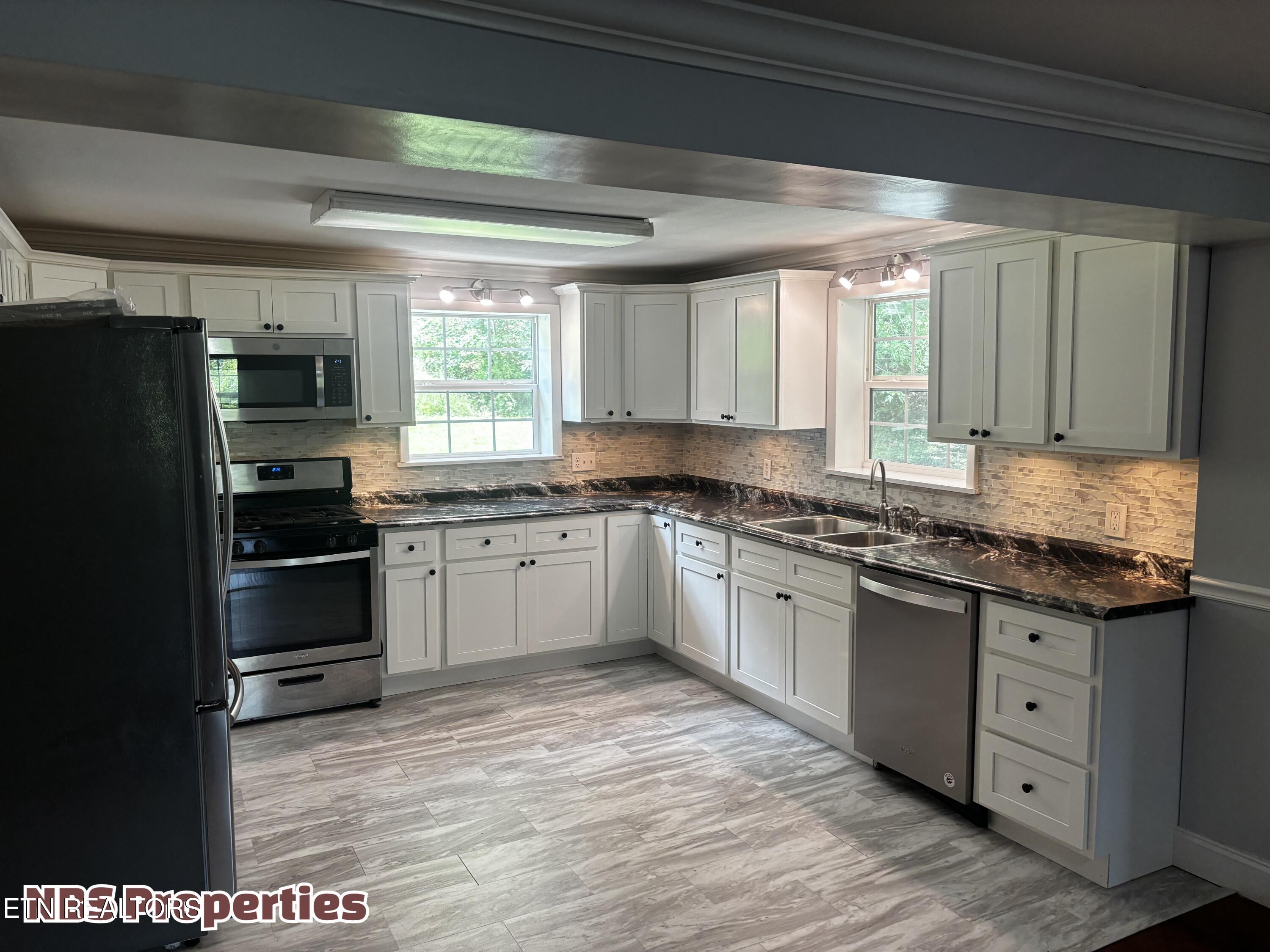 143 Mccully Lane Rocky Top TN 37769