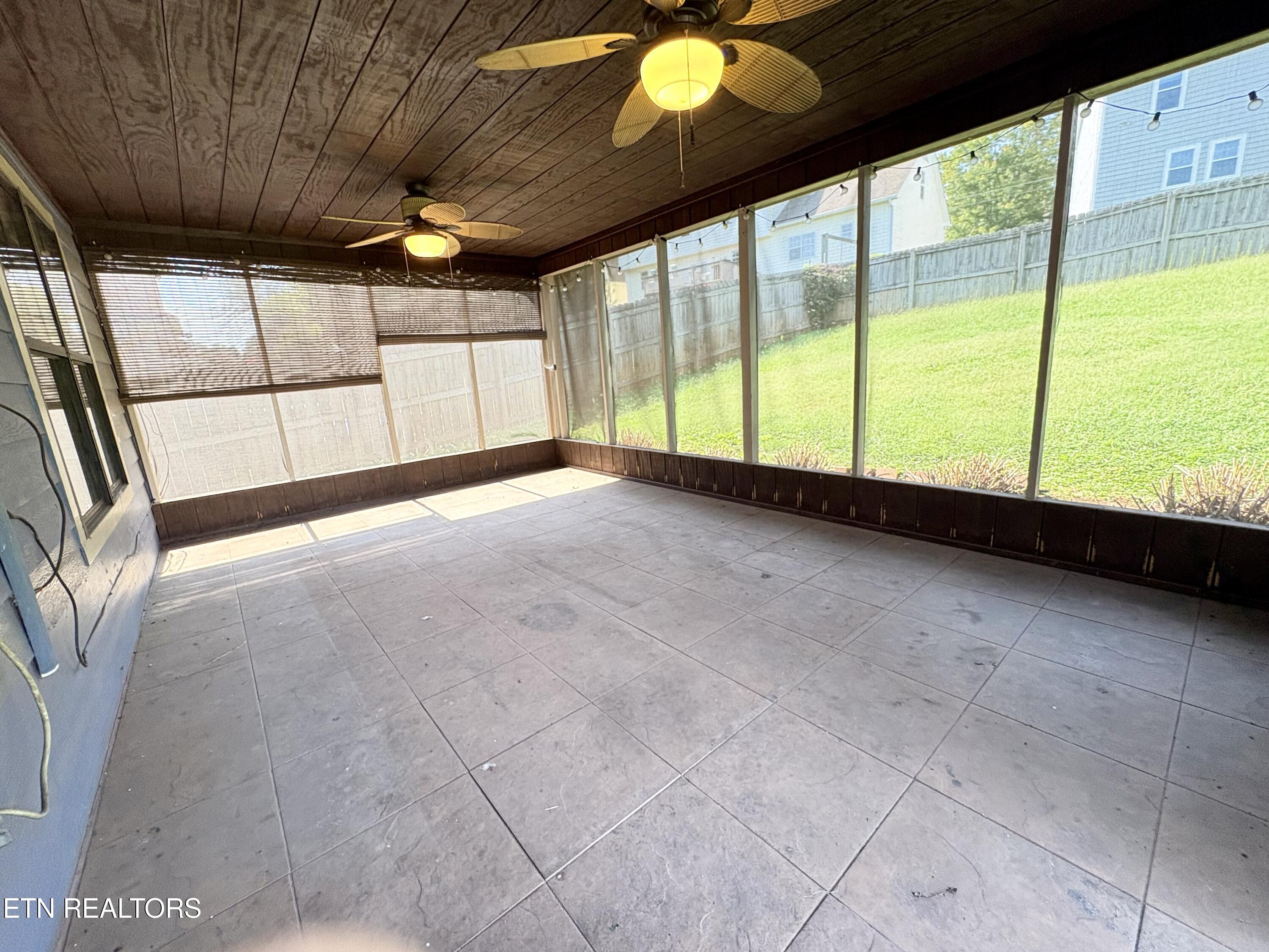 1005 Harbour Shore Drive Knoxville TN 37934