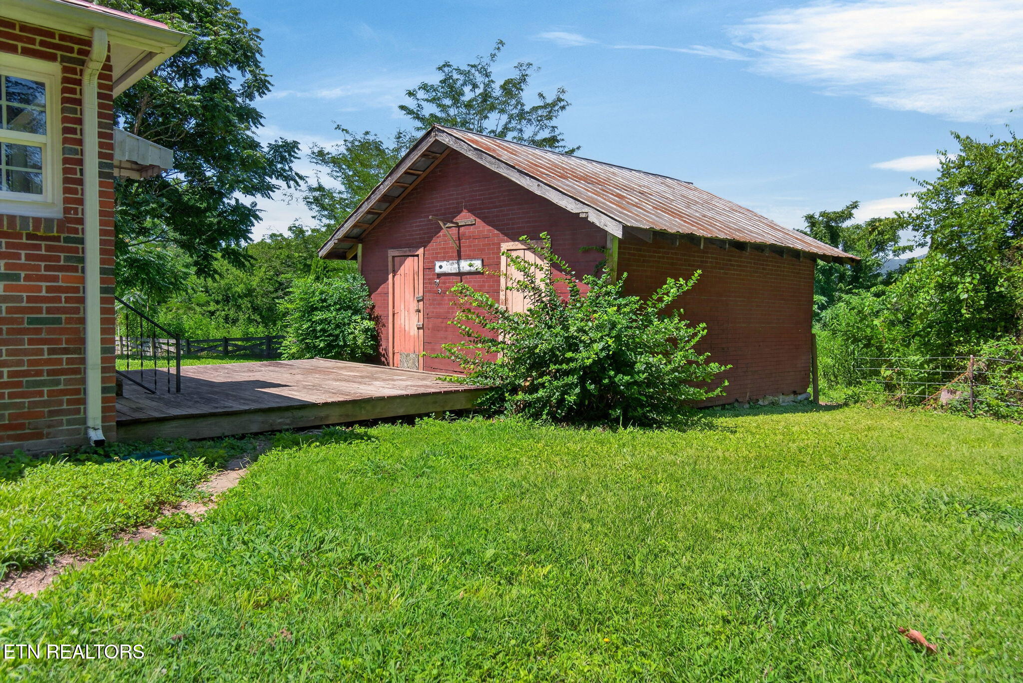 11034 Old Highway 28 Pikeville TN 37367