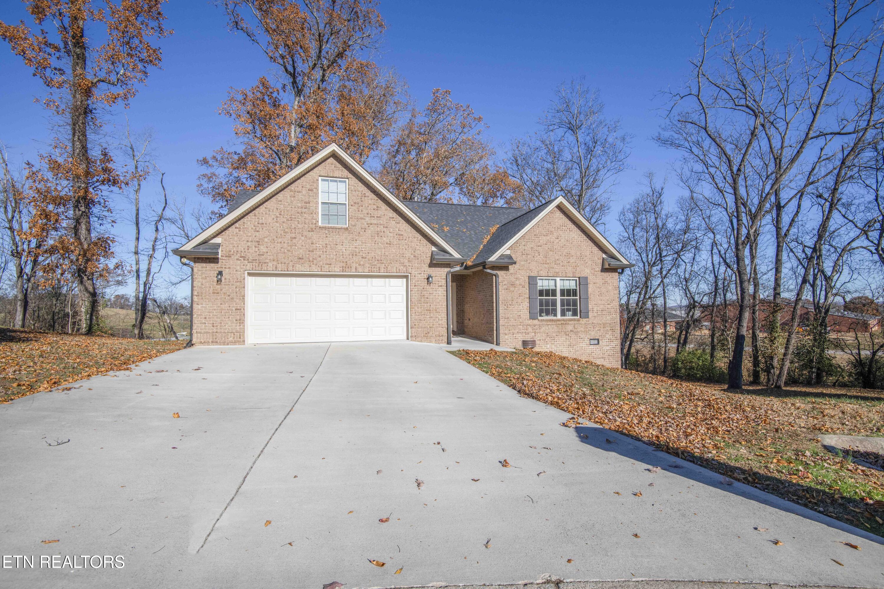 1421 Briarwood Drive Sevierville TN 37876