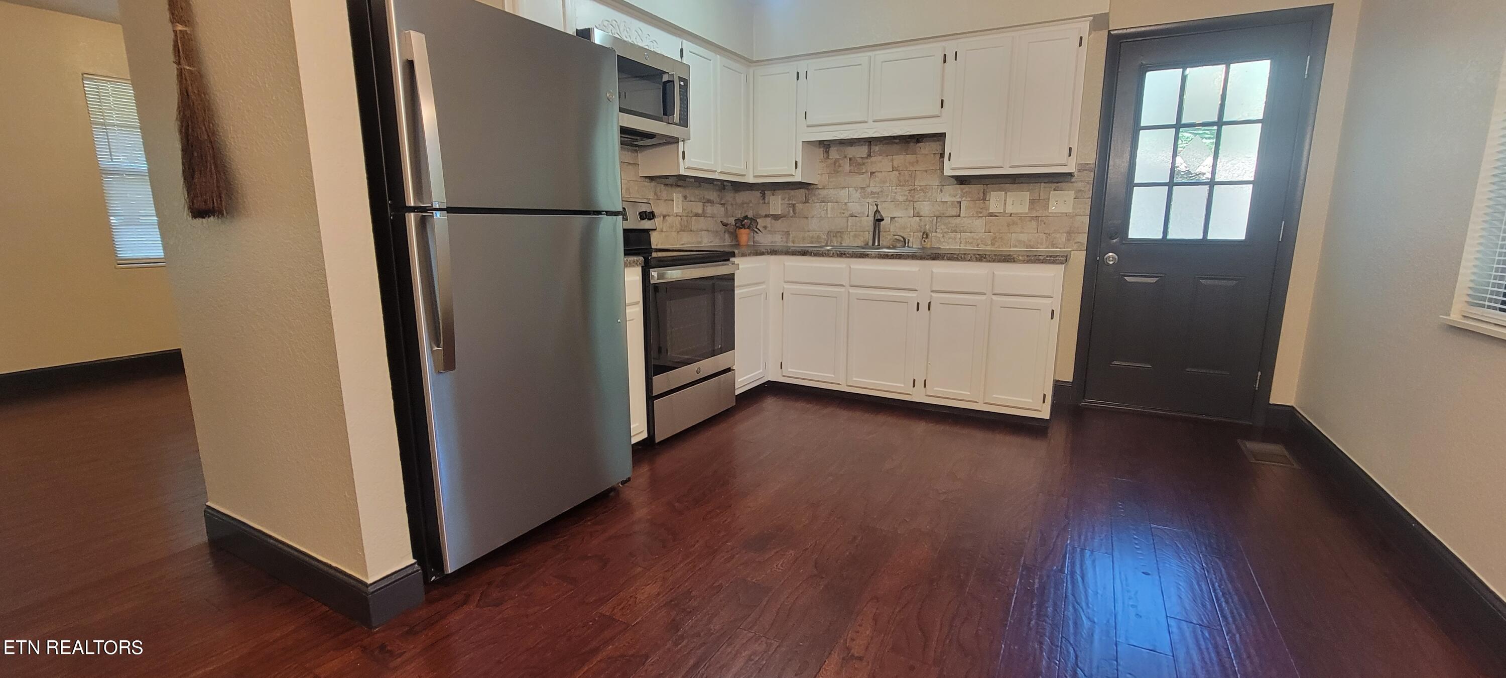 710 Dailey Avenue Loudon TN 37774