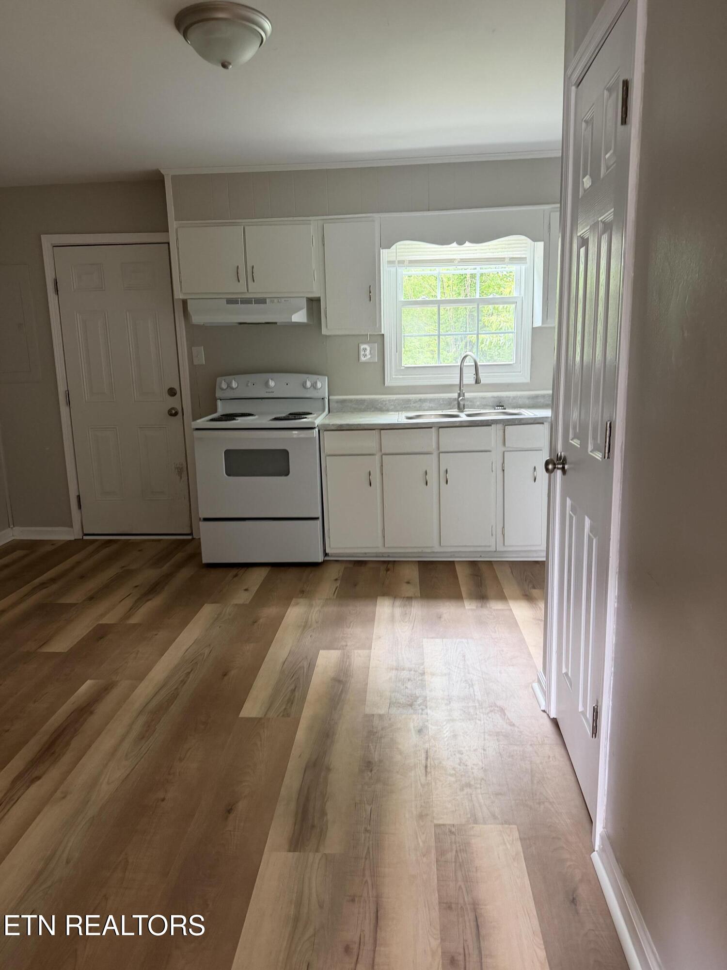 508 S Douglas Avenue Rockwood TN 37854