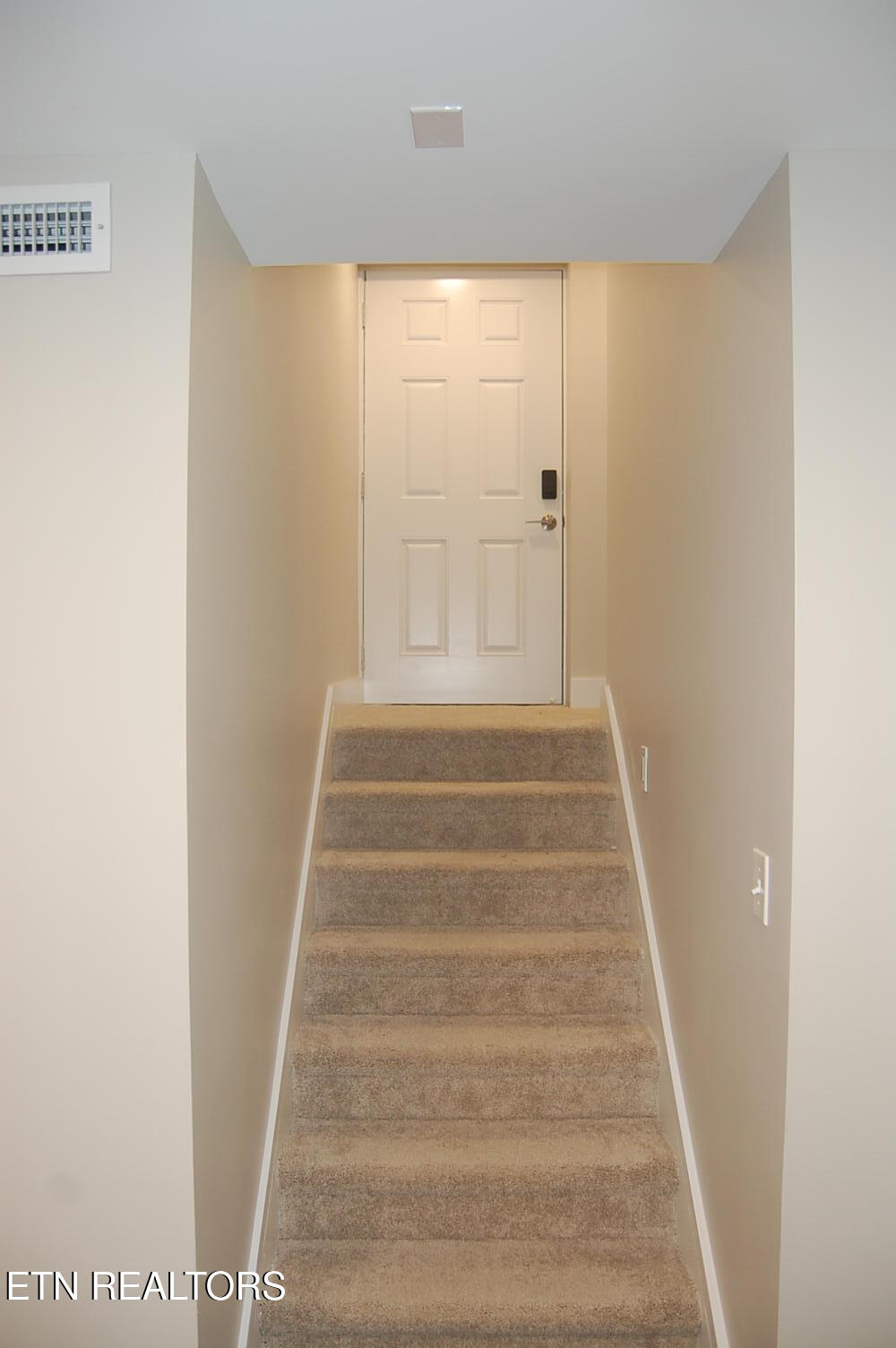 127 Wade Lane Oak Ridge TN 37830