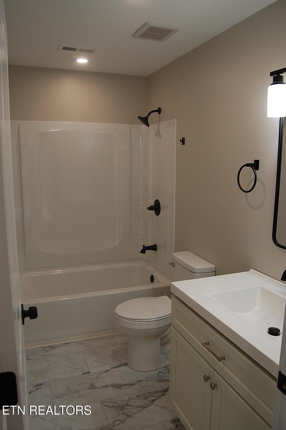 127 Wade Lane Oak Ridge TN 37830