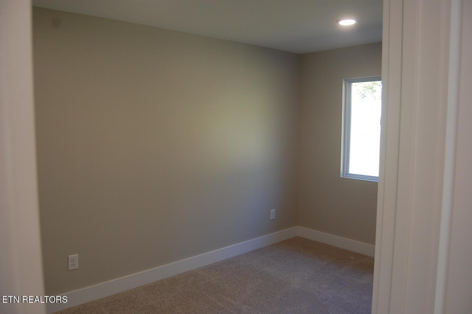127 Wade Lane Oak Ridge TN 37830