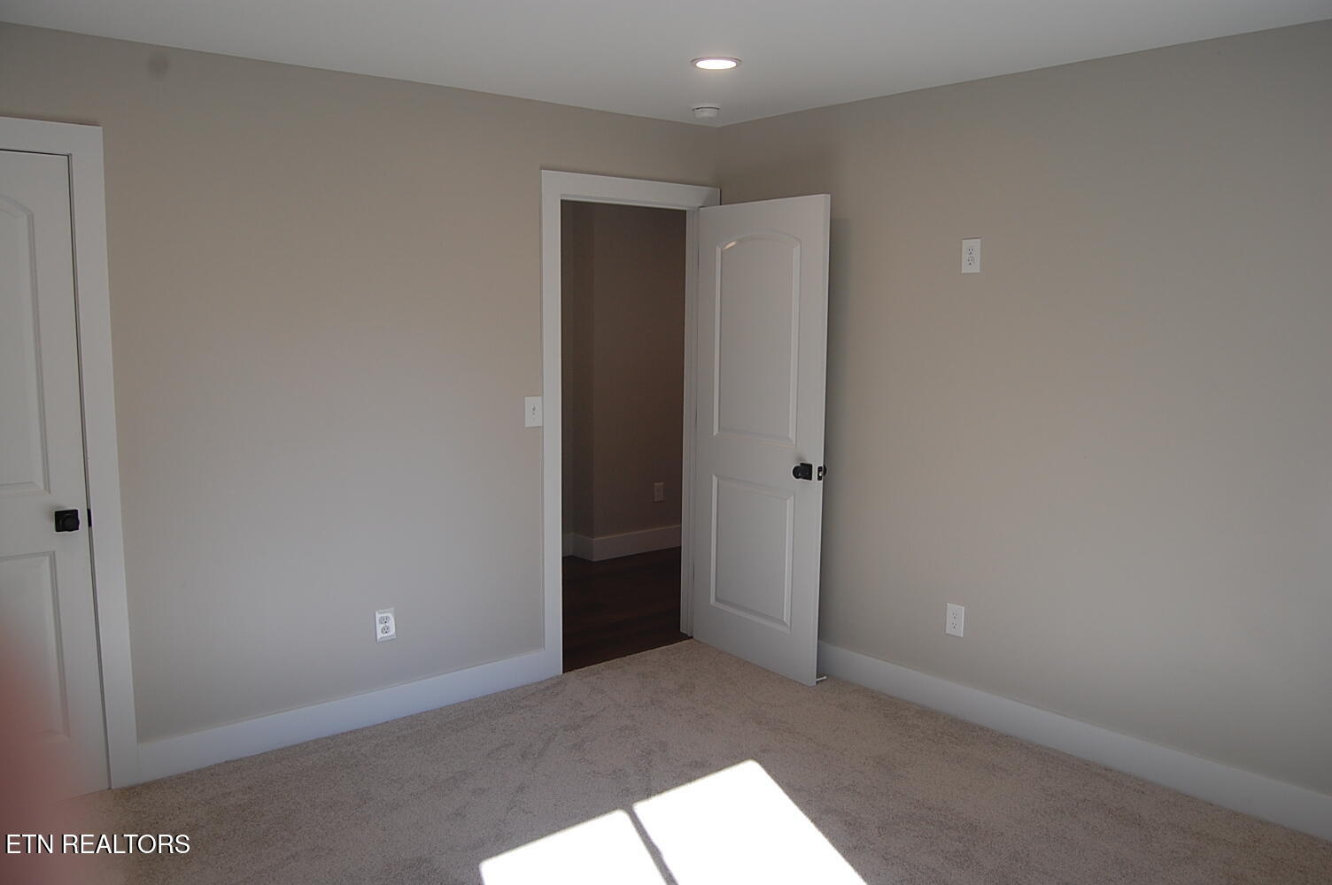 127 Wade Lane Oak Ridge TN 37830
