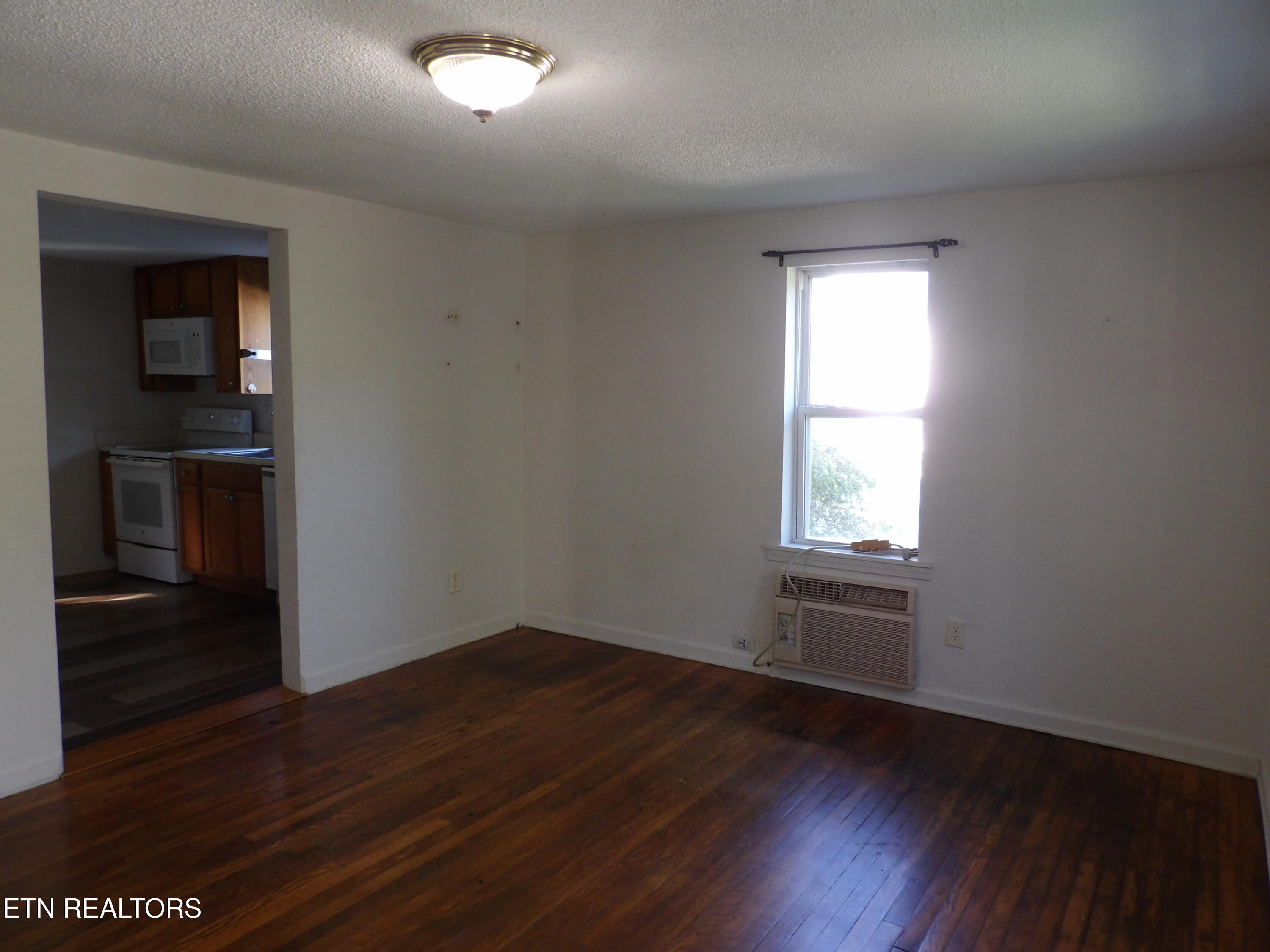 332 Cleveland Street Crossville TN 38555