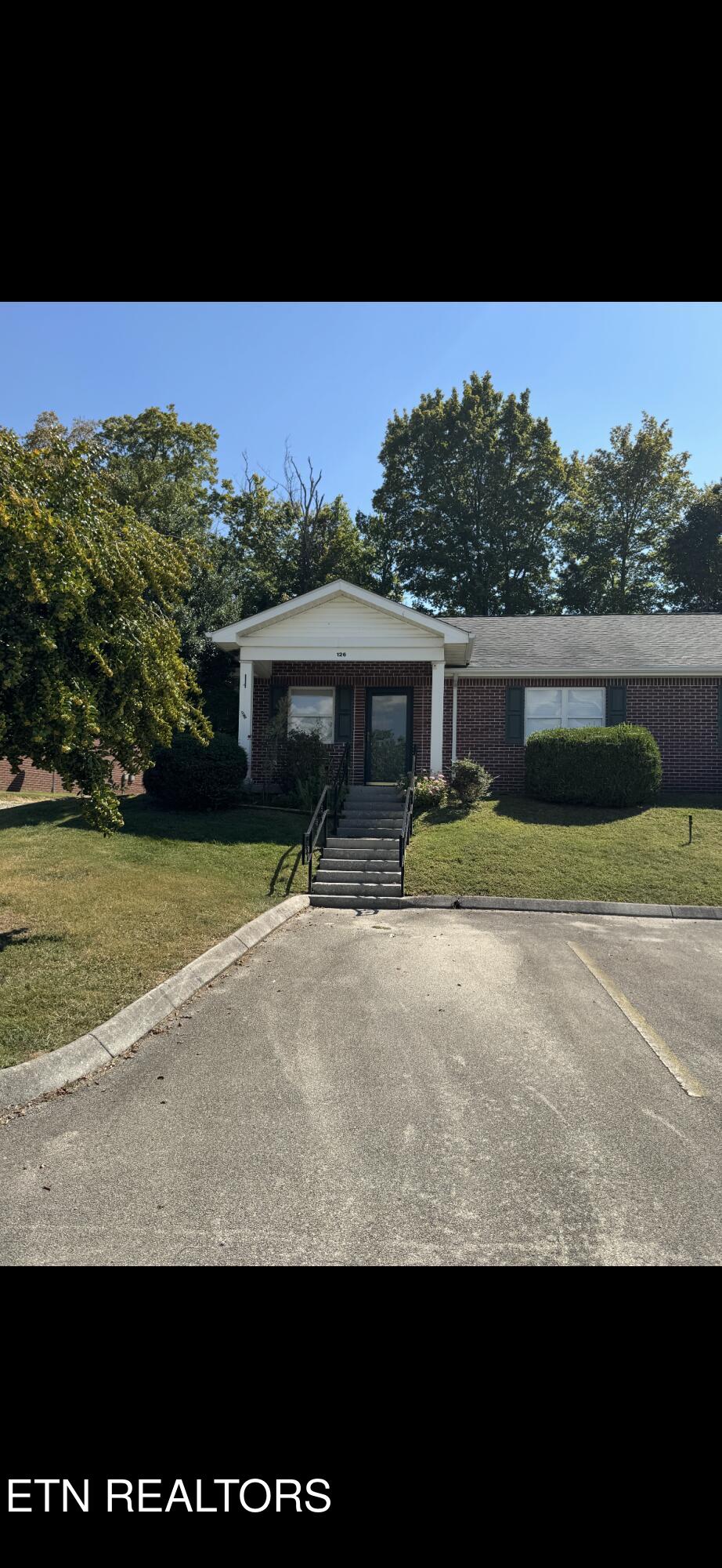 132 Hackberry Way Dandridge TN 37725
