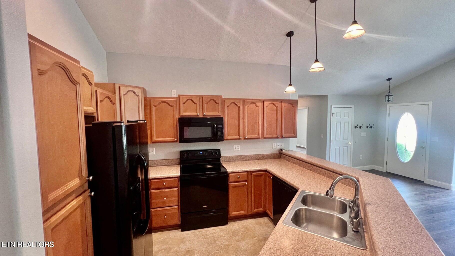 39 Leaf Circle Crossville TN 38558