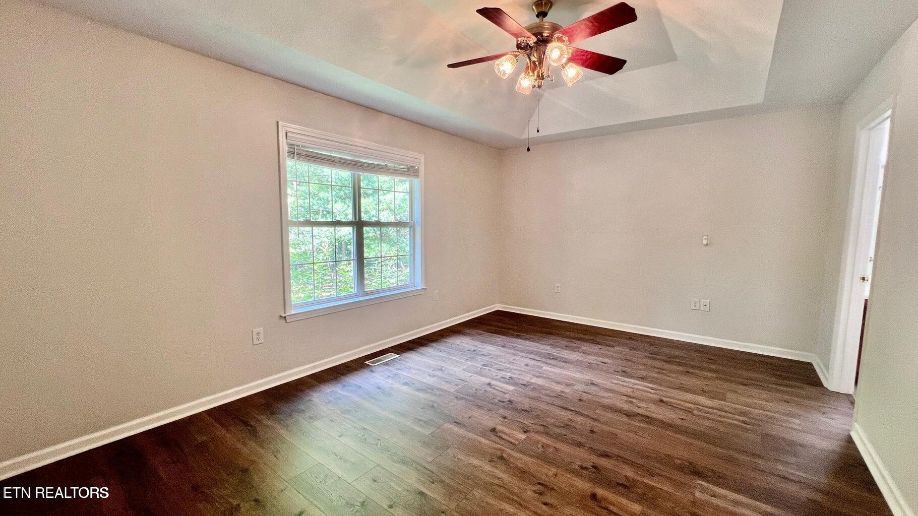 39 Leaf Circle Crossville TN 38558