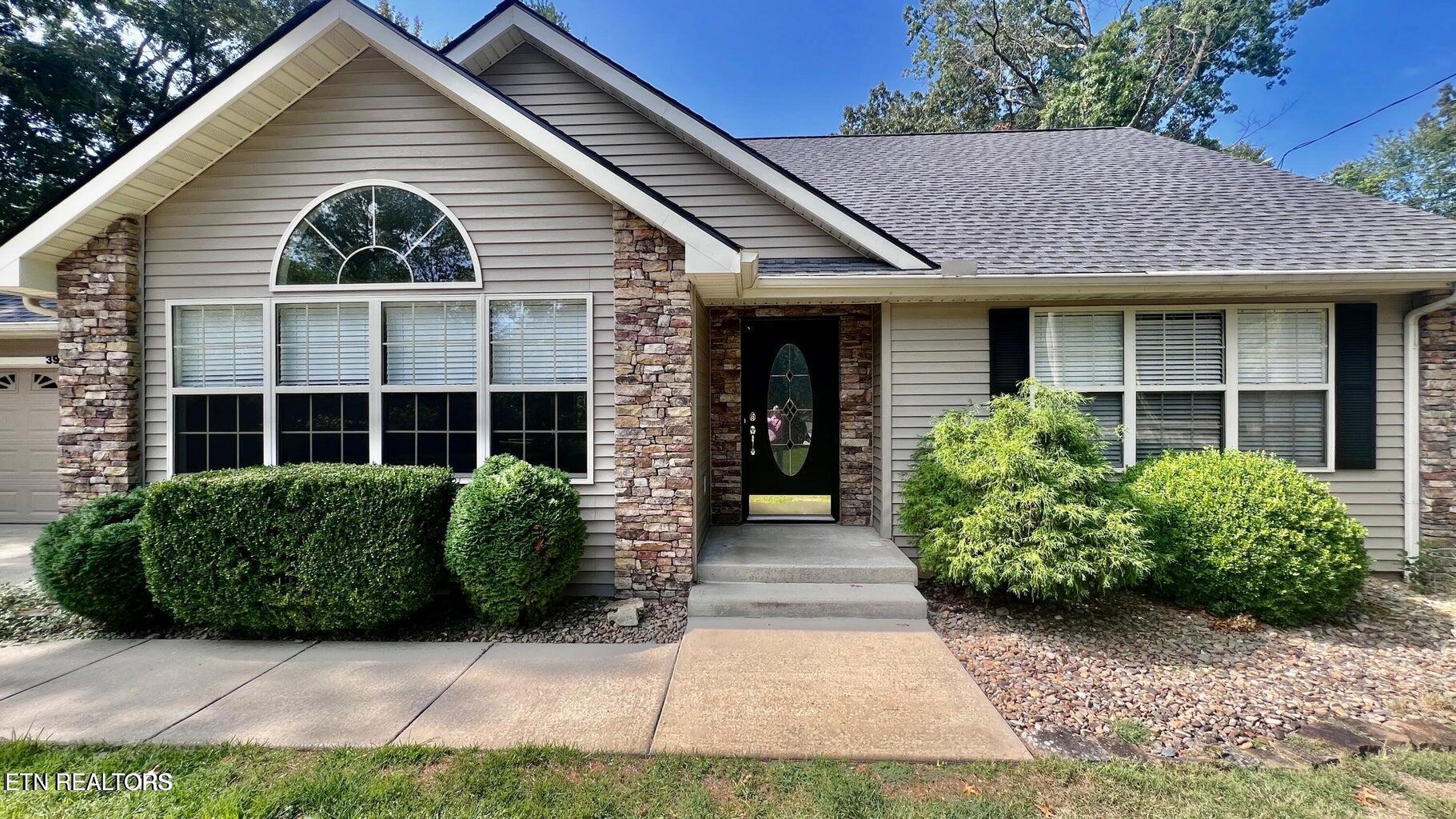 39 Leaf Circle Crossville TN 38558