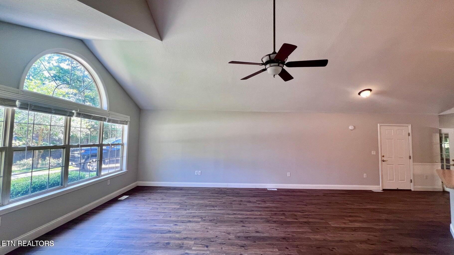 39 Leaf Circle Crossville TN 38558