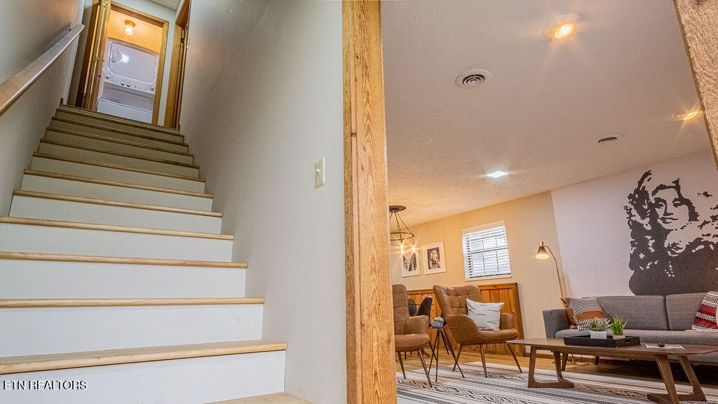 3933 Dollys Drive Sevierville TN 37876