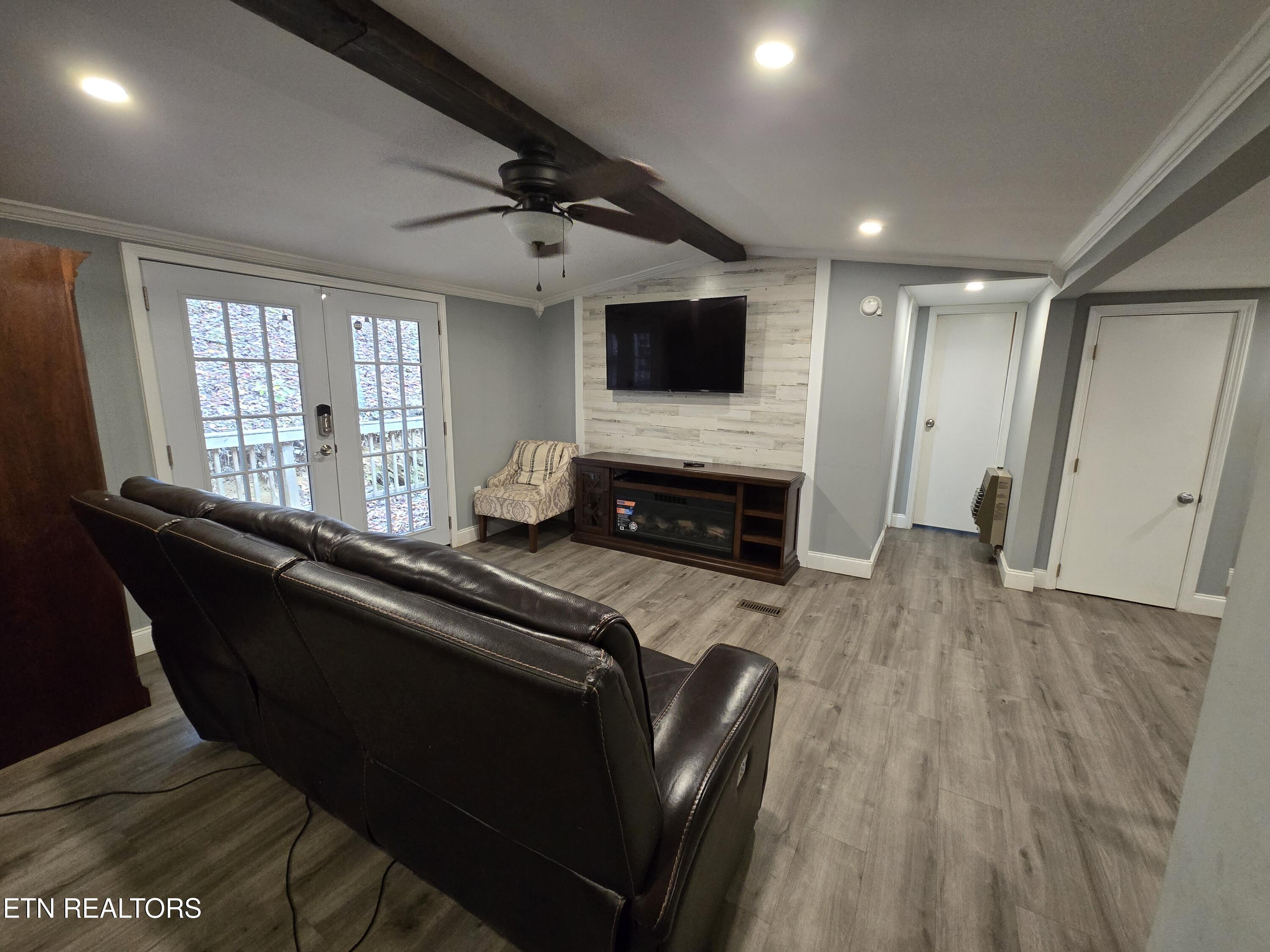 1110 S Spring Hollow Road Sevierville TN 37876