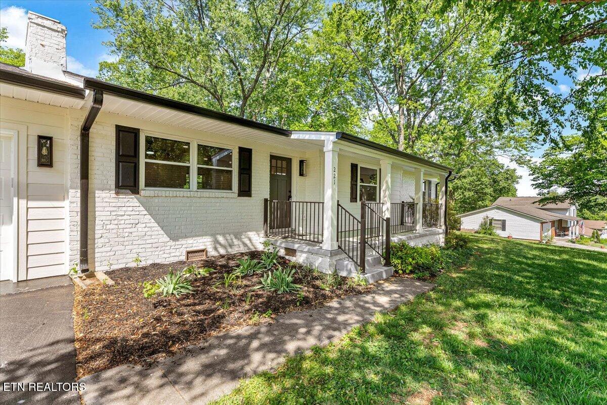 221 Medford Road Knoxville TN 37922