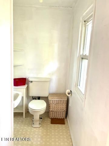 313 W Outer Drive Oak Ridge TN 37830