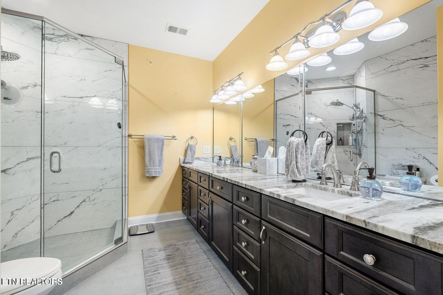 545 Rarity Bay Parkway Vonore TN 37885