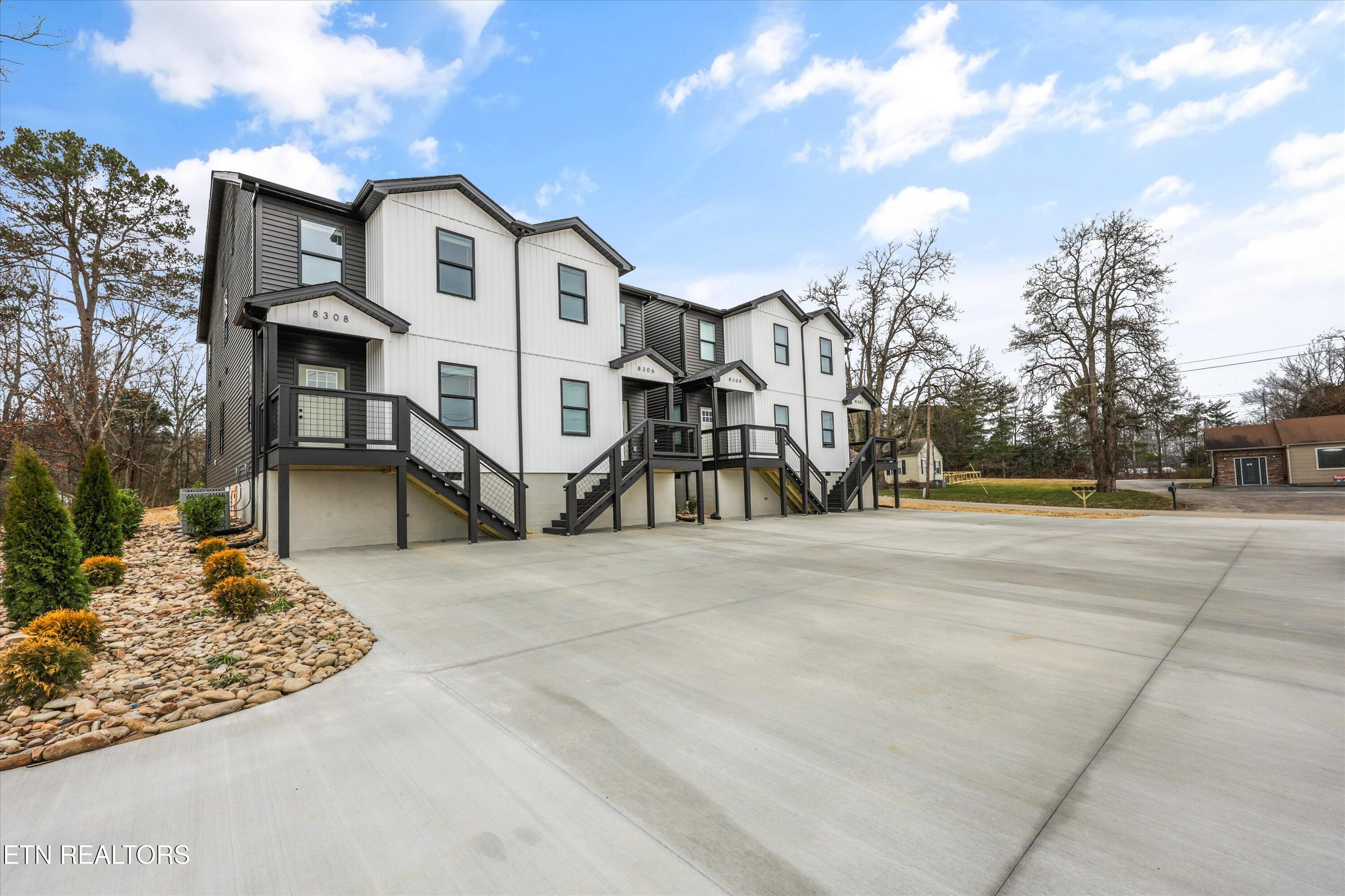 8306 Lobelia Lane Knoxville TN 37920
