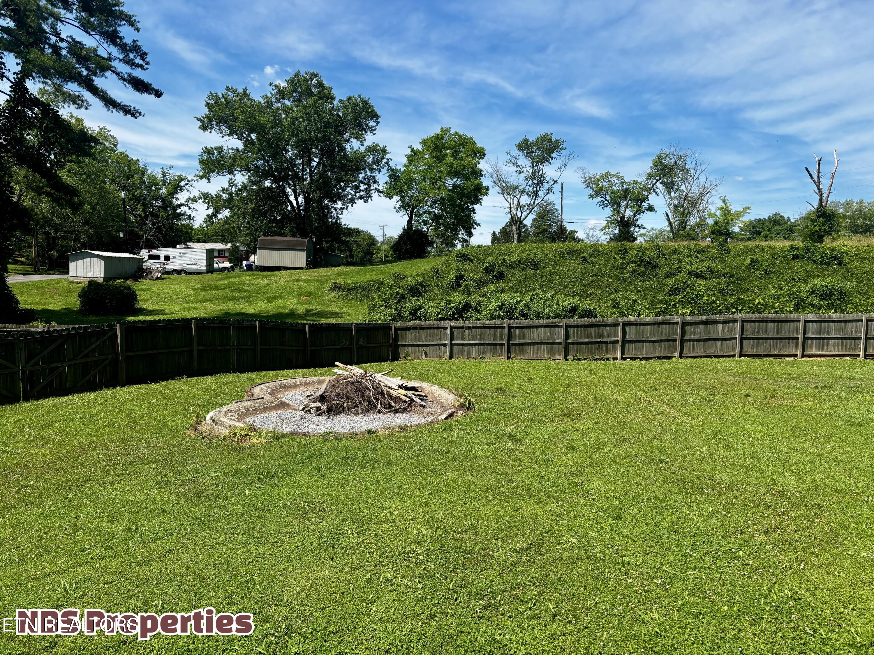 104 Hillside Road Oak Ridge TN 37830