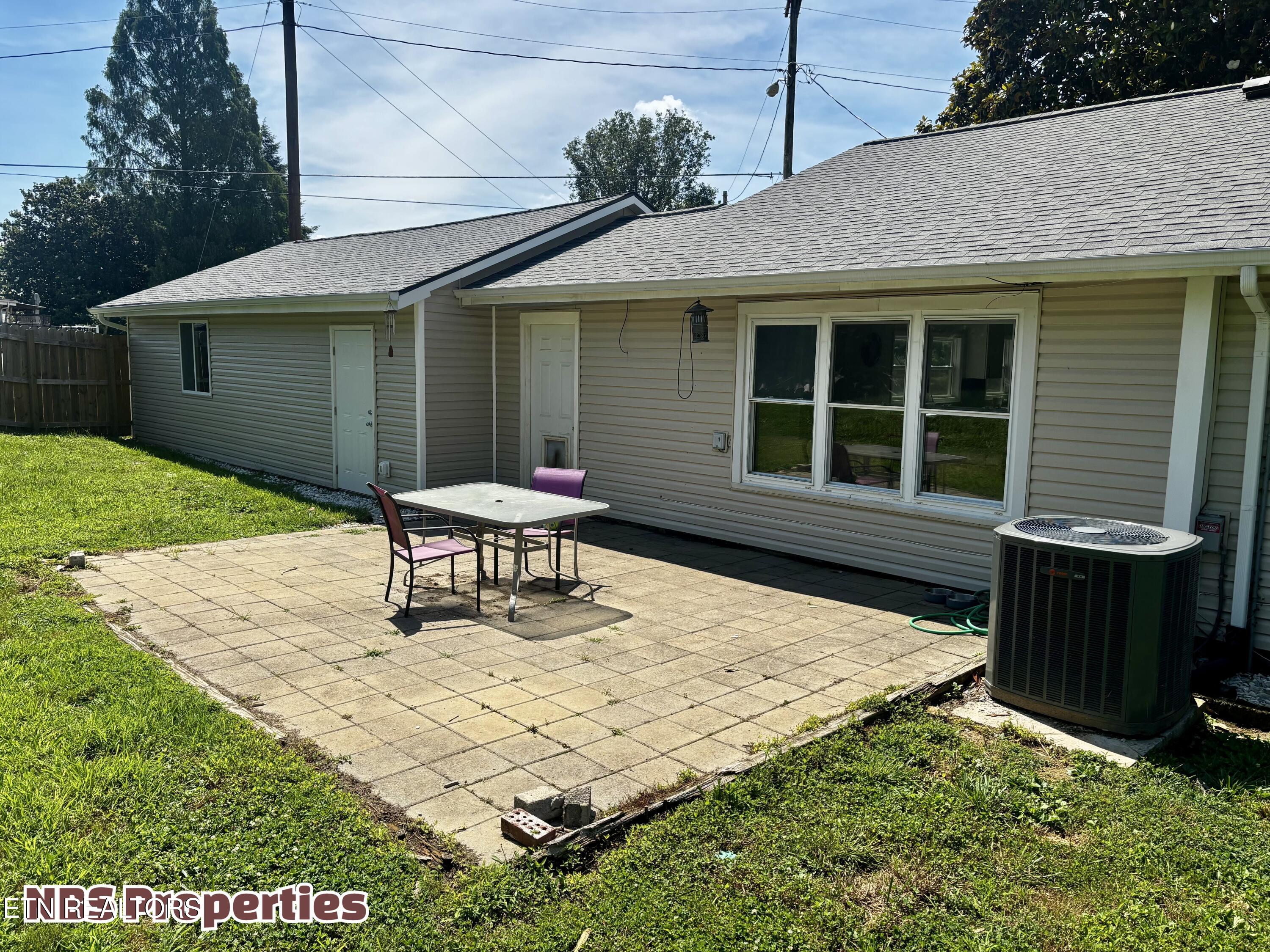104 Hillside Road Oak Ridge TN 37830