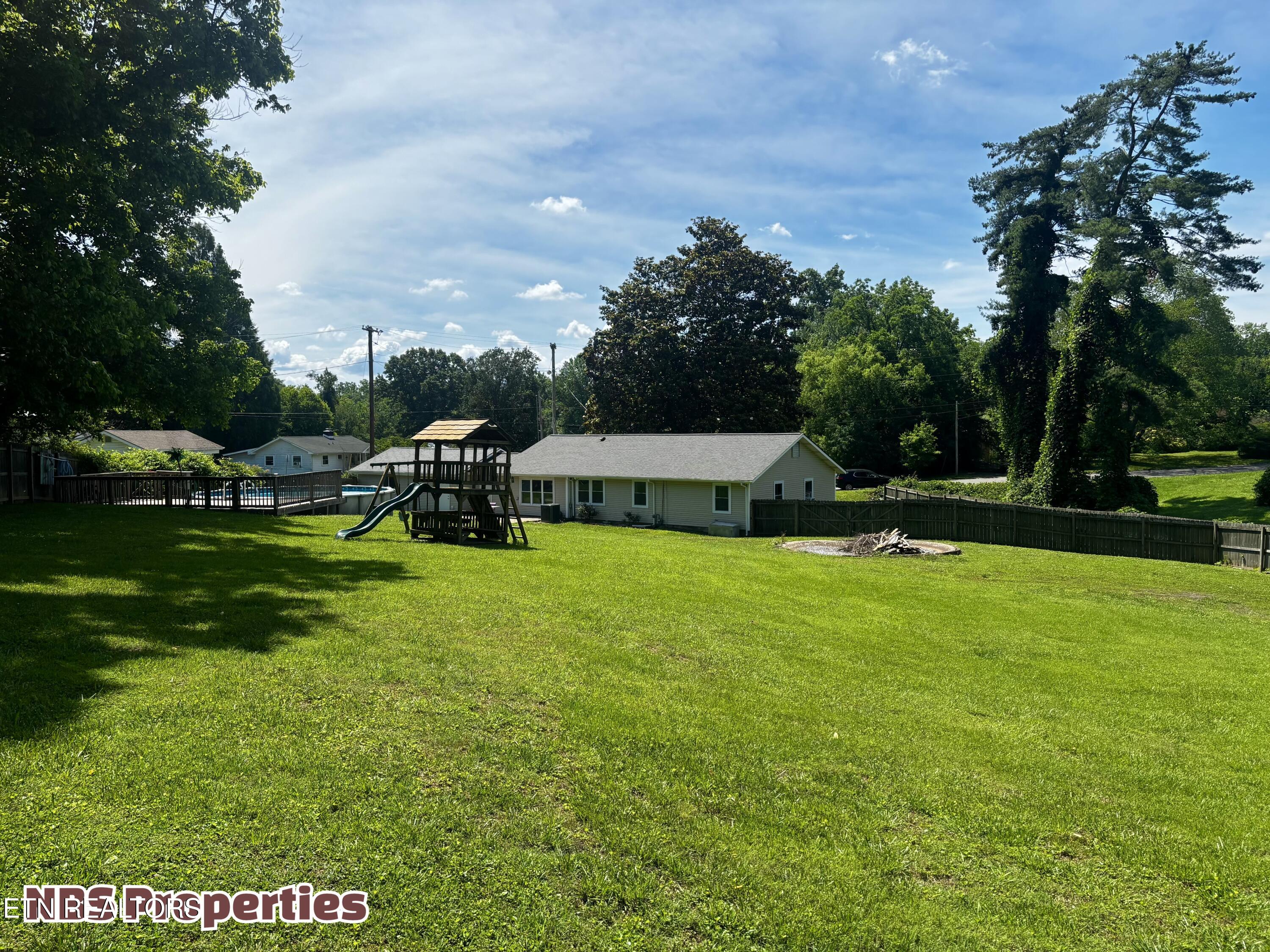 104 Hillside Road Oak Ridge TN 37830