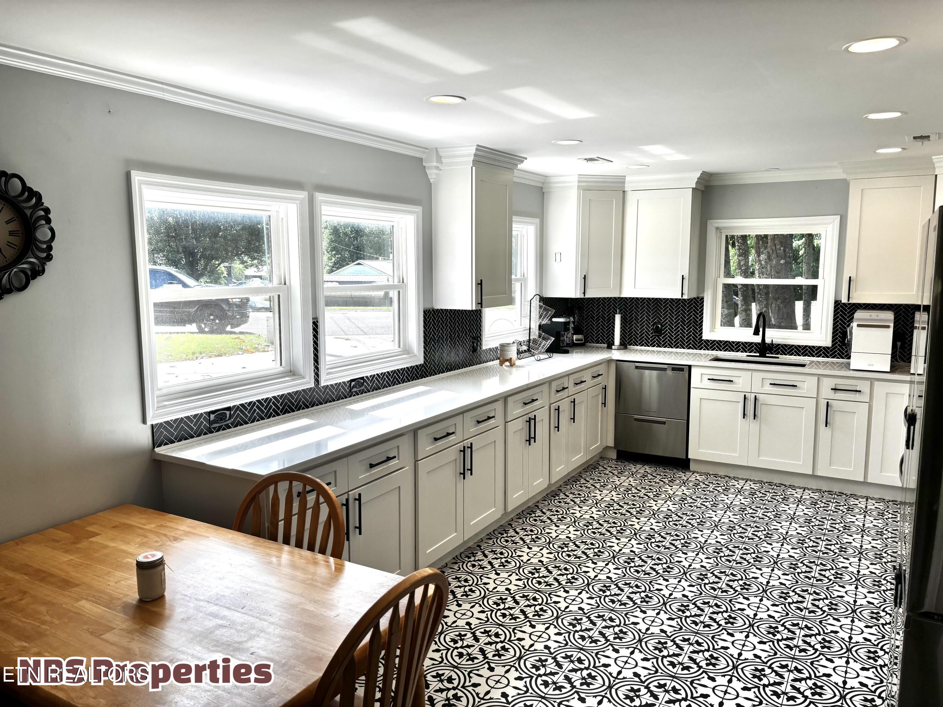 104 Hillside Road Oak Ridge TN 37830
