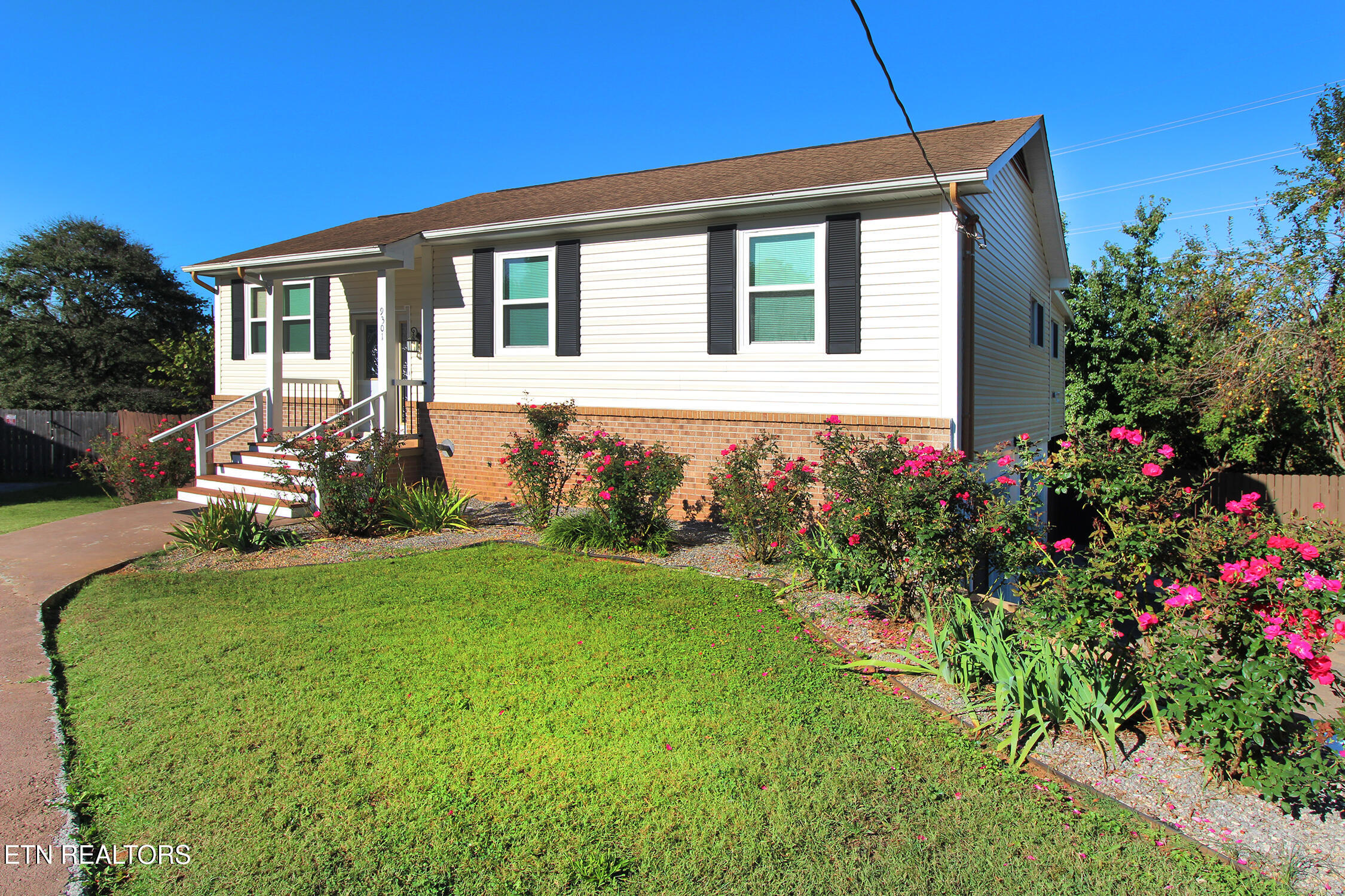 9301 Oakshire Circle Knoxville TN 37922
