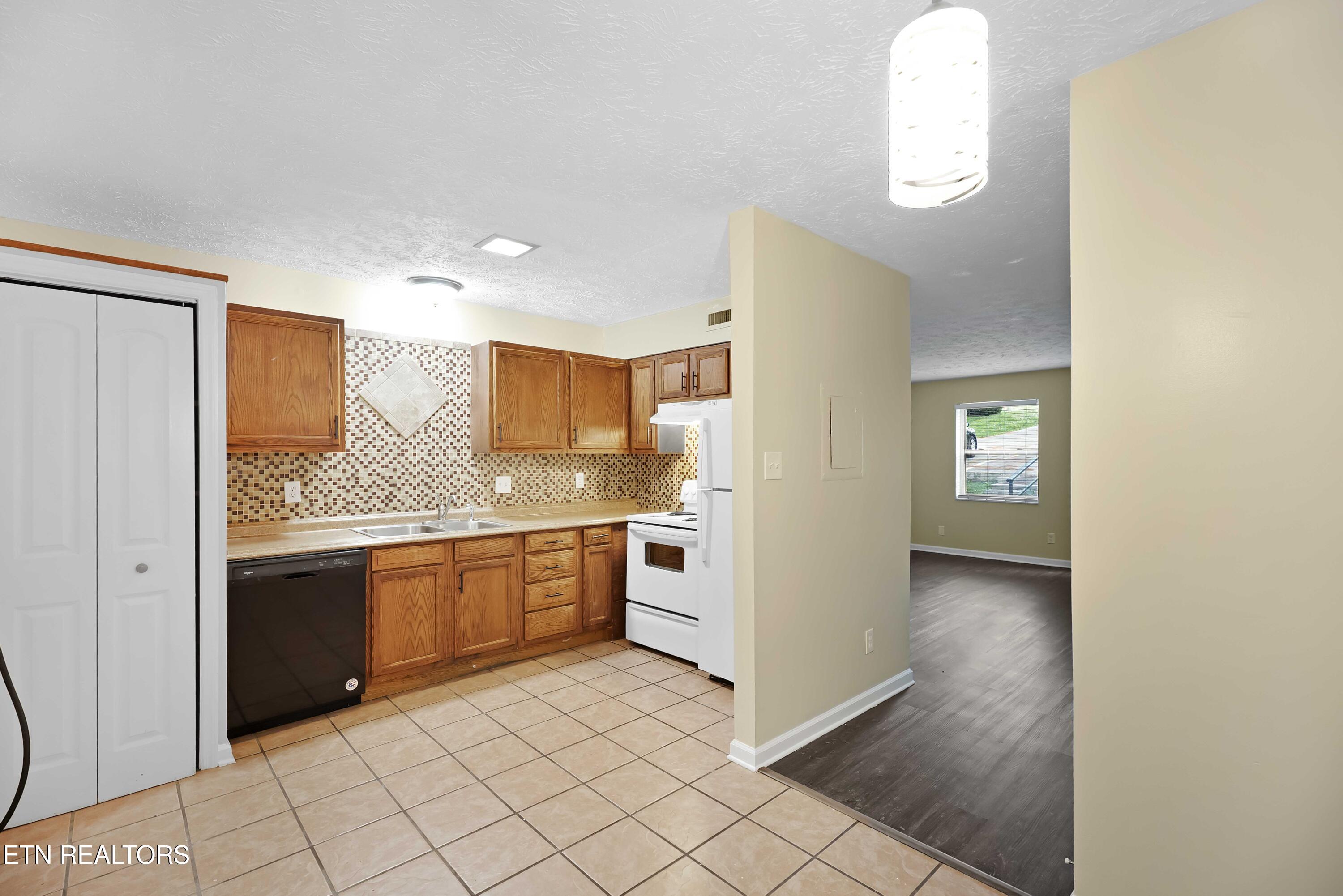 1405 Forest Avenue Knoxville TN 37916