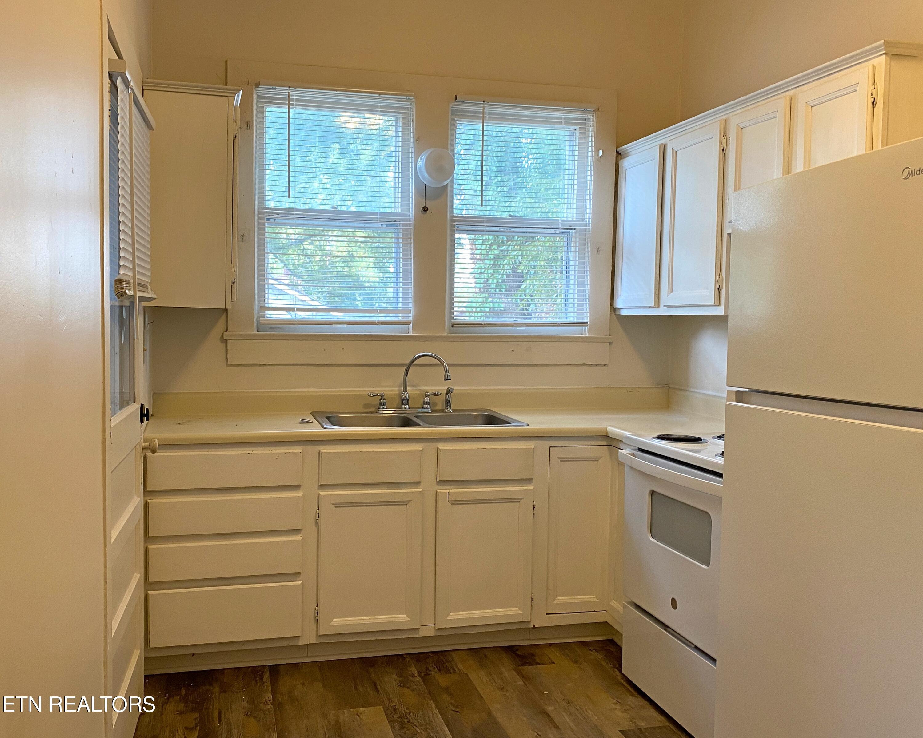 121 Stanley Avenue Maryville TN 37803