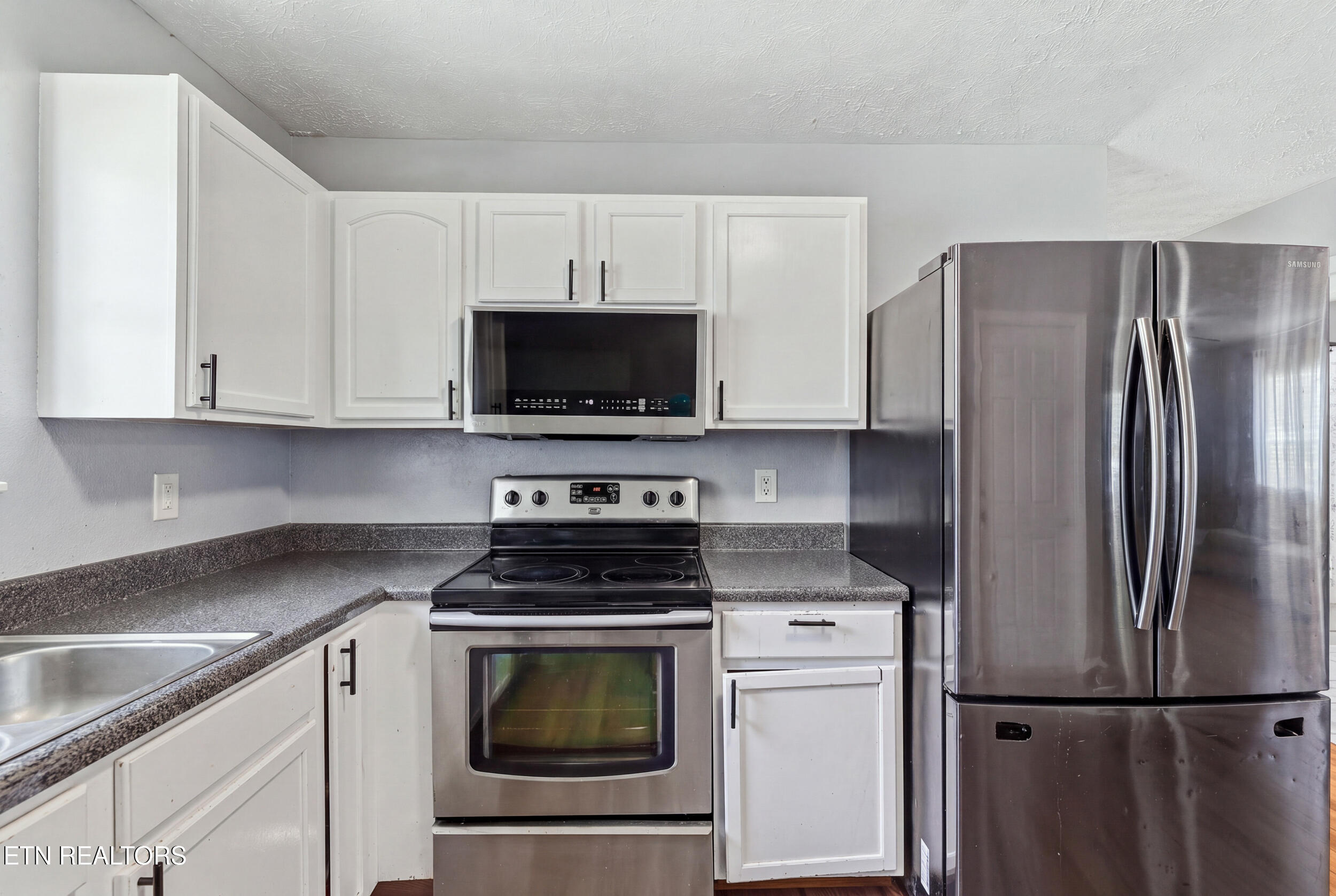 2549 Sportsmans Way Sevierville TN 37876