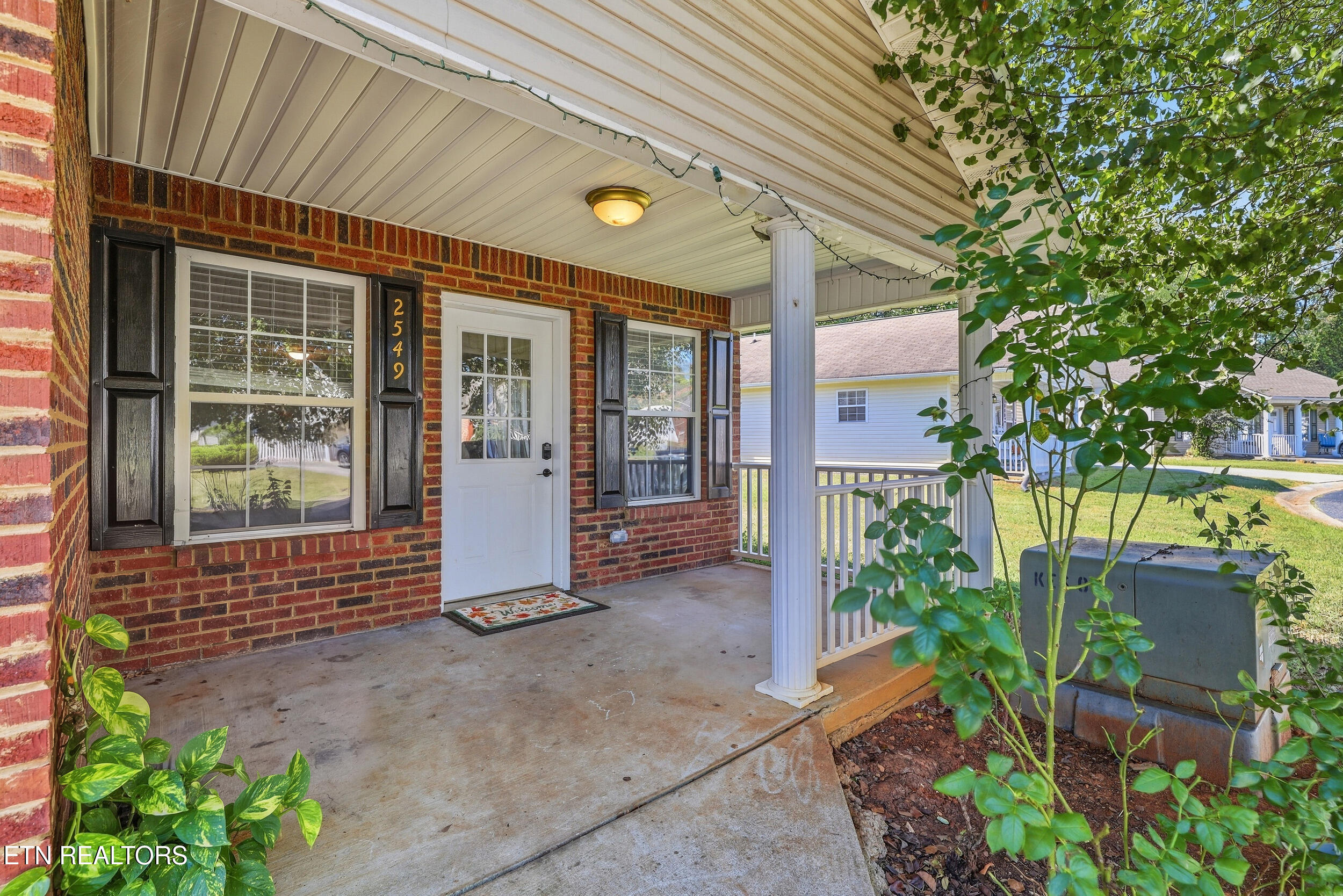 2549 Sportsmans Way Sevierville TN 37876