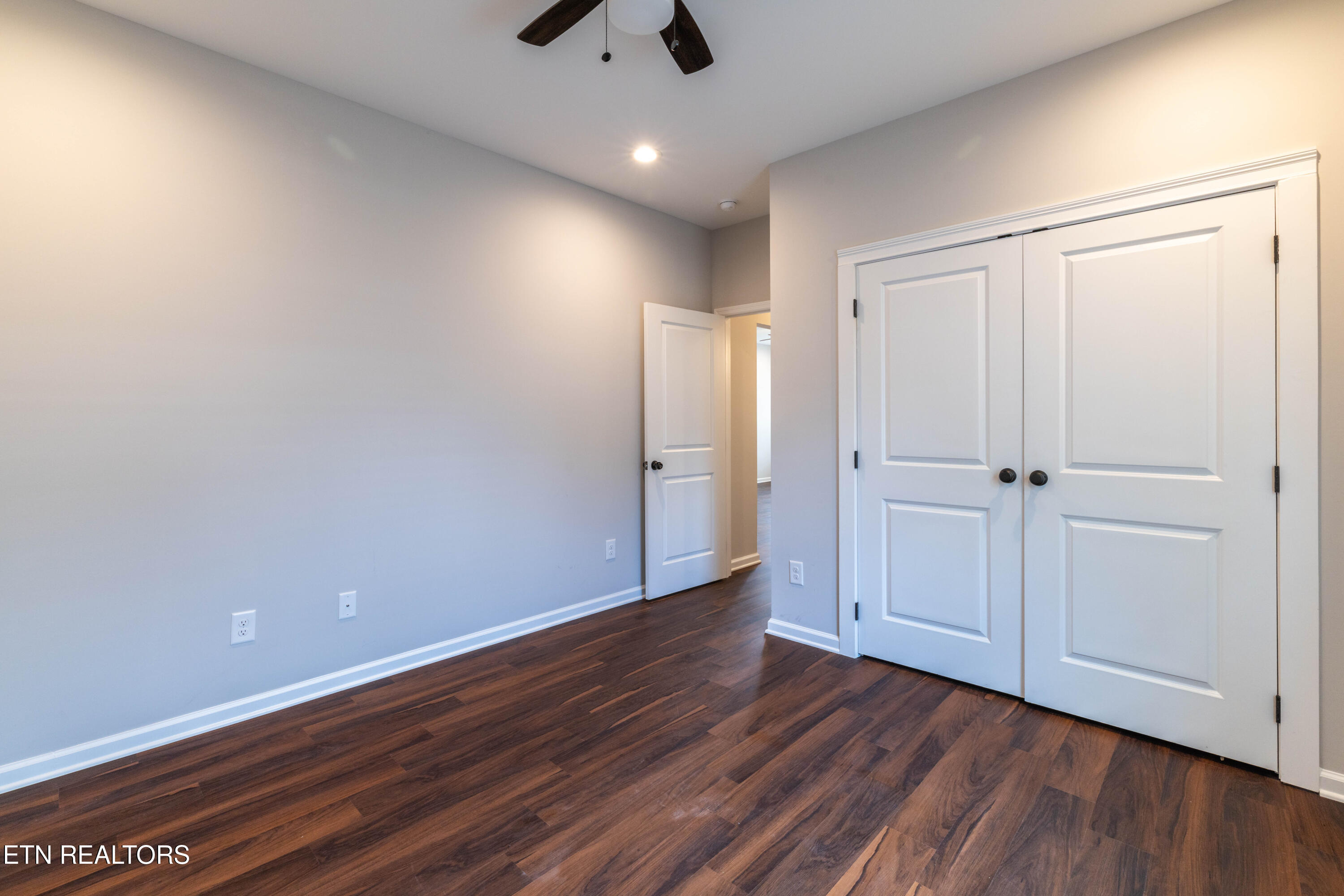 619 Midlake Drive Knoxville TN 37918