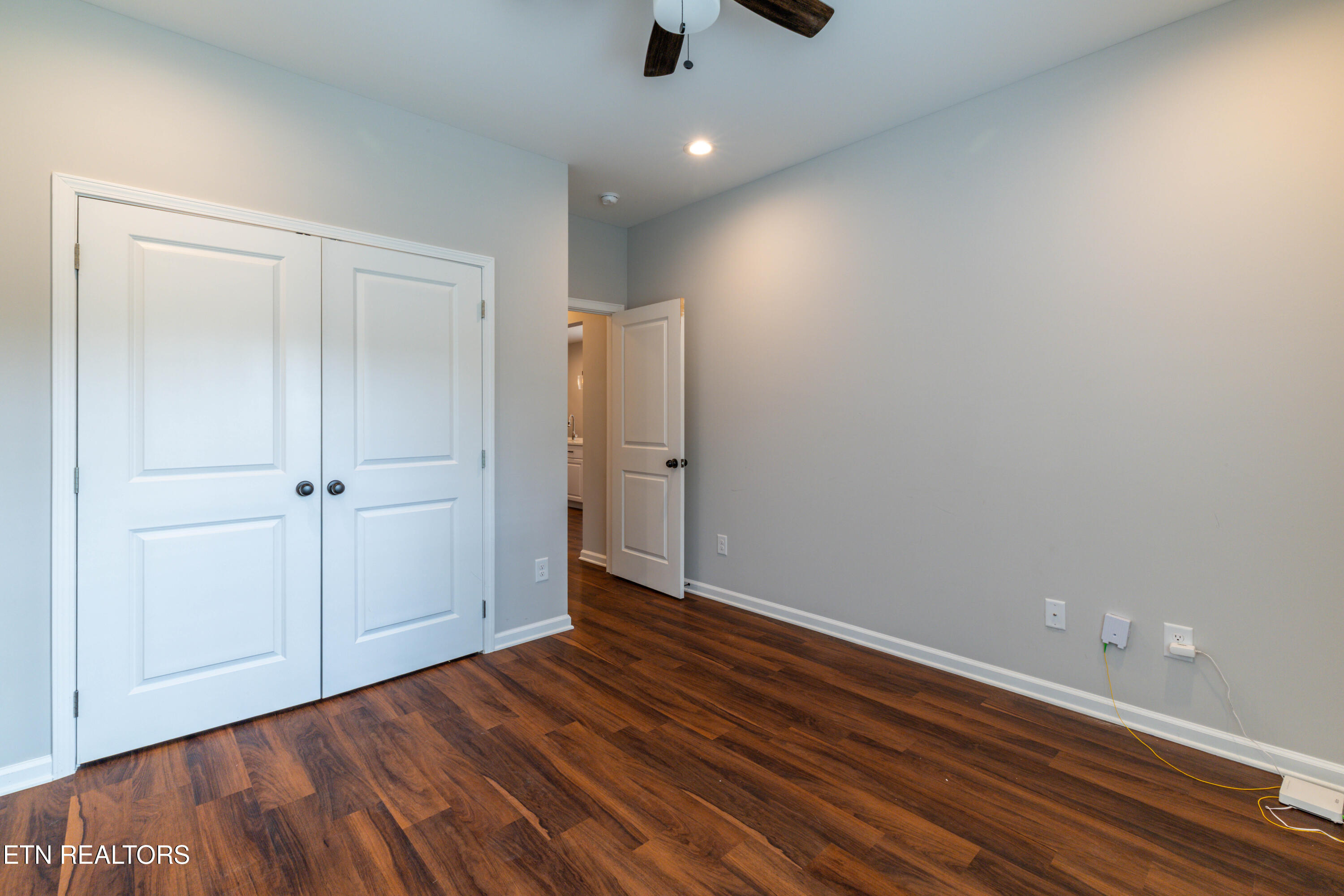 619 Midlake Drive Knoxville TN 37918
