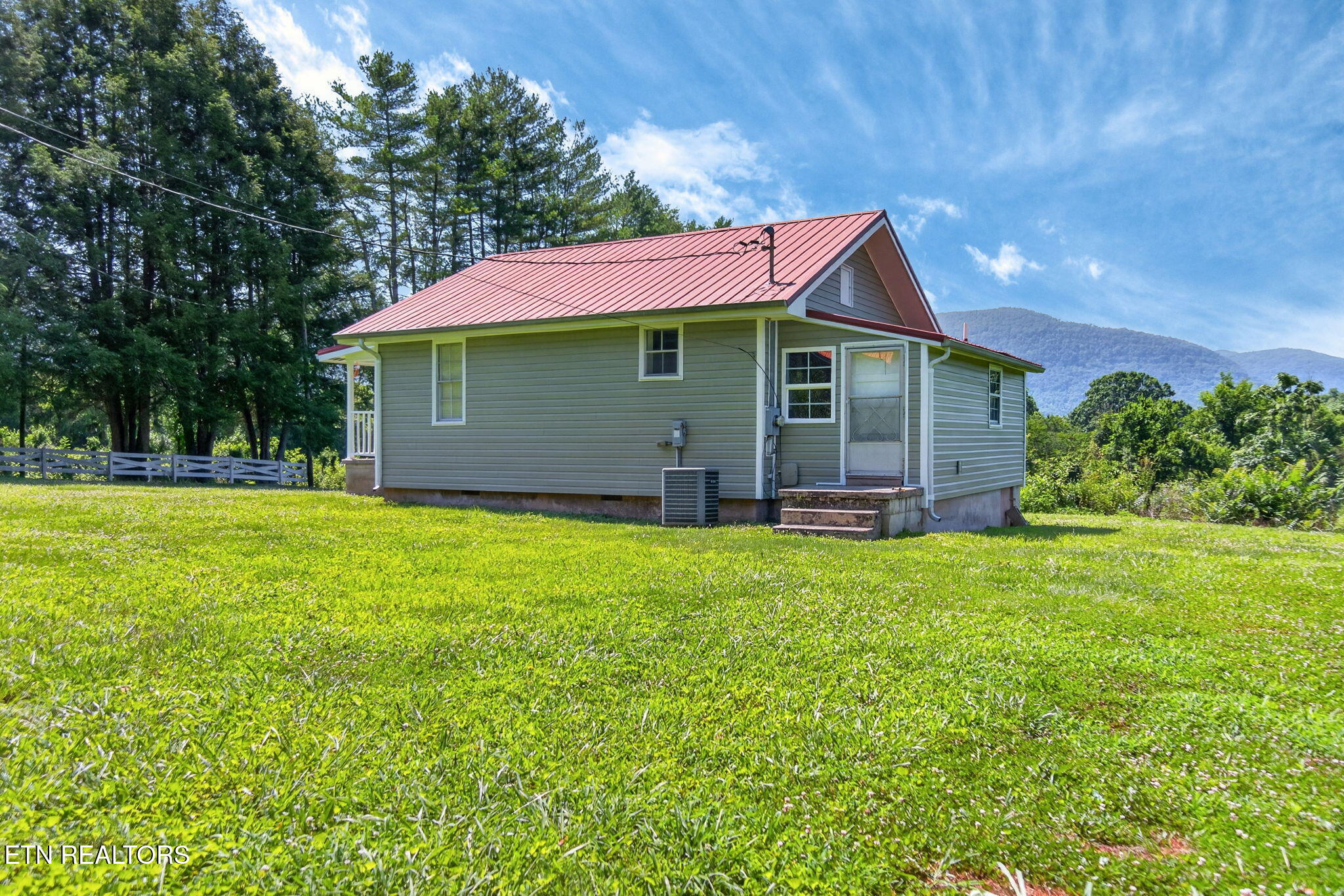 11072 Old Highway 28 Pikeville TN 37367