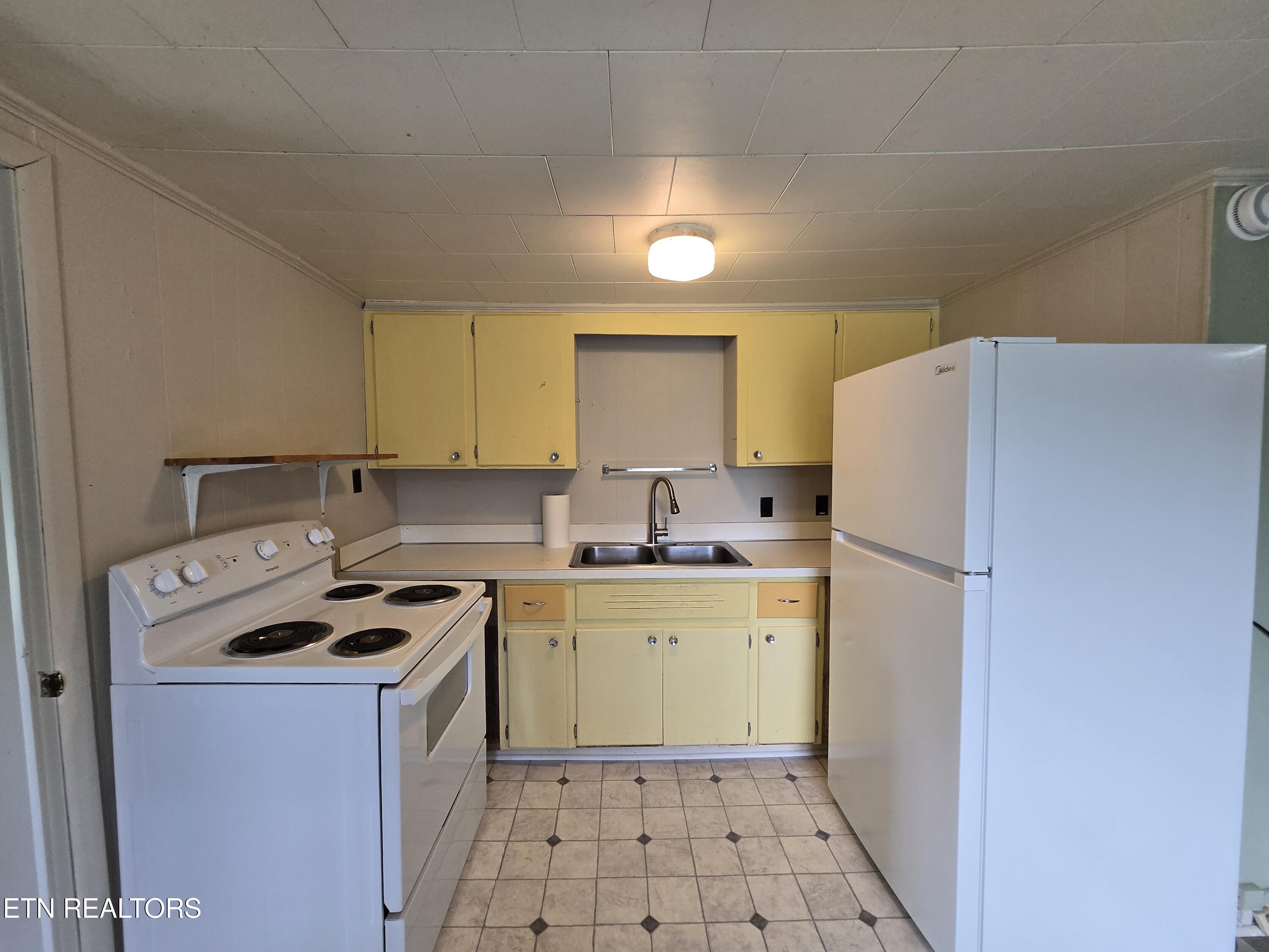 11072 Old Highway 28 Pikeville TN 37367