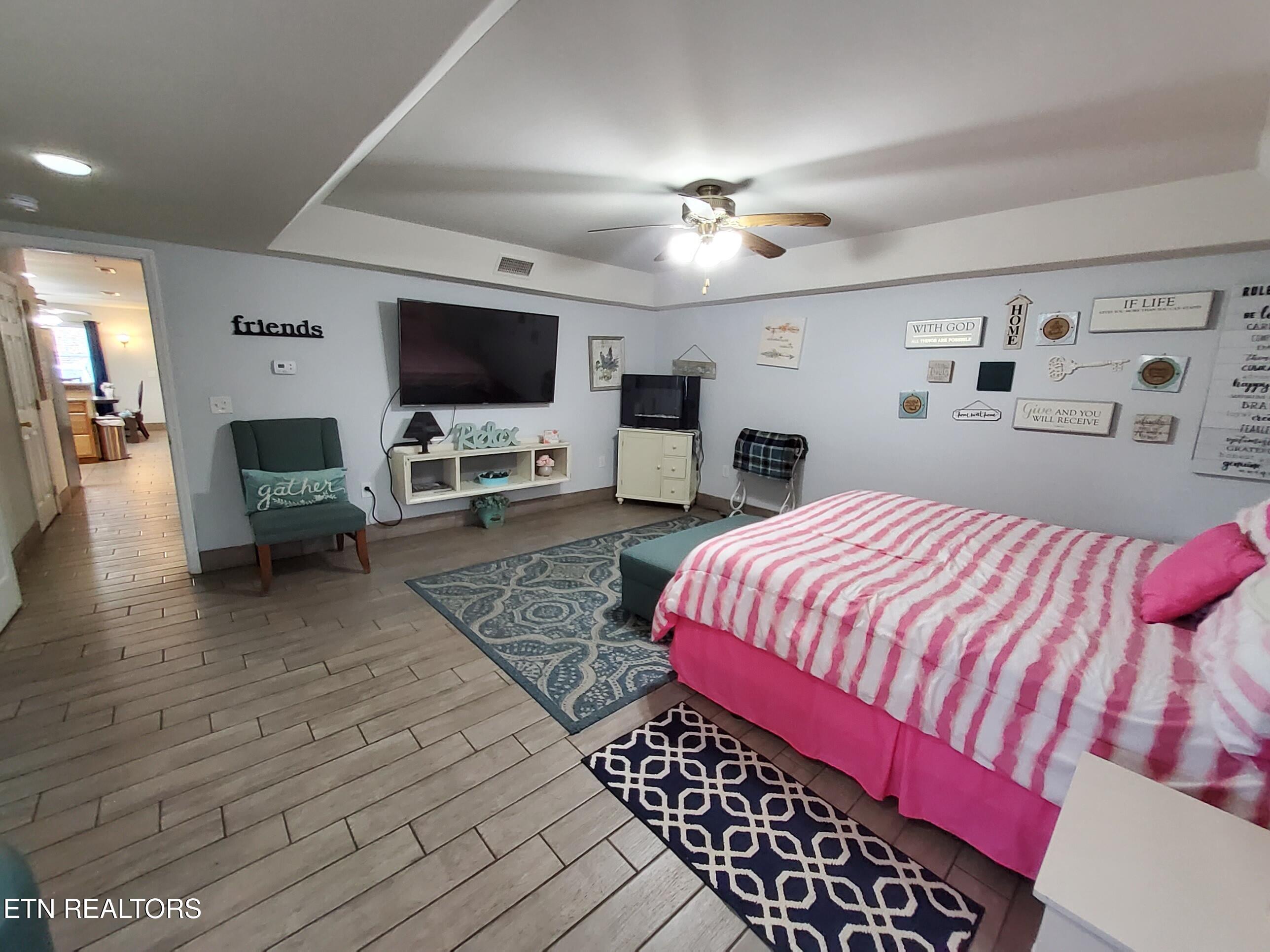 3843 Parkhurst Drive Kodak TN 37764