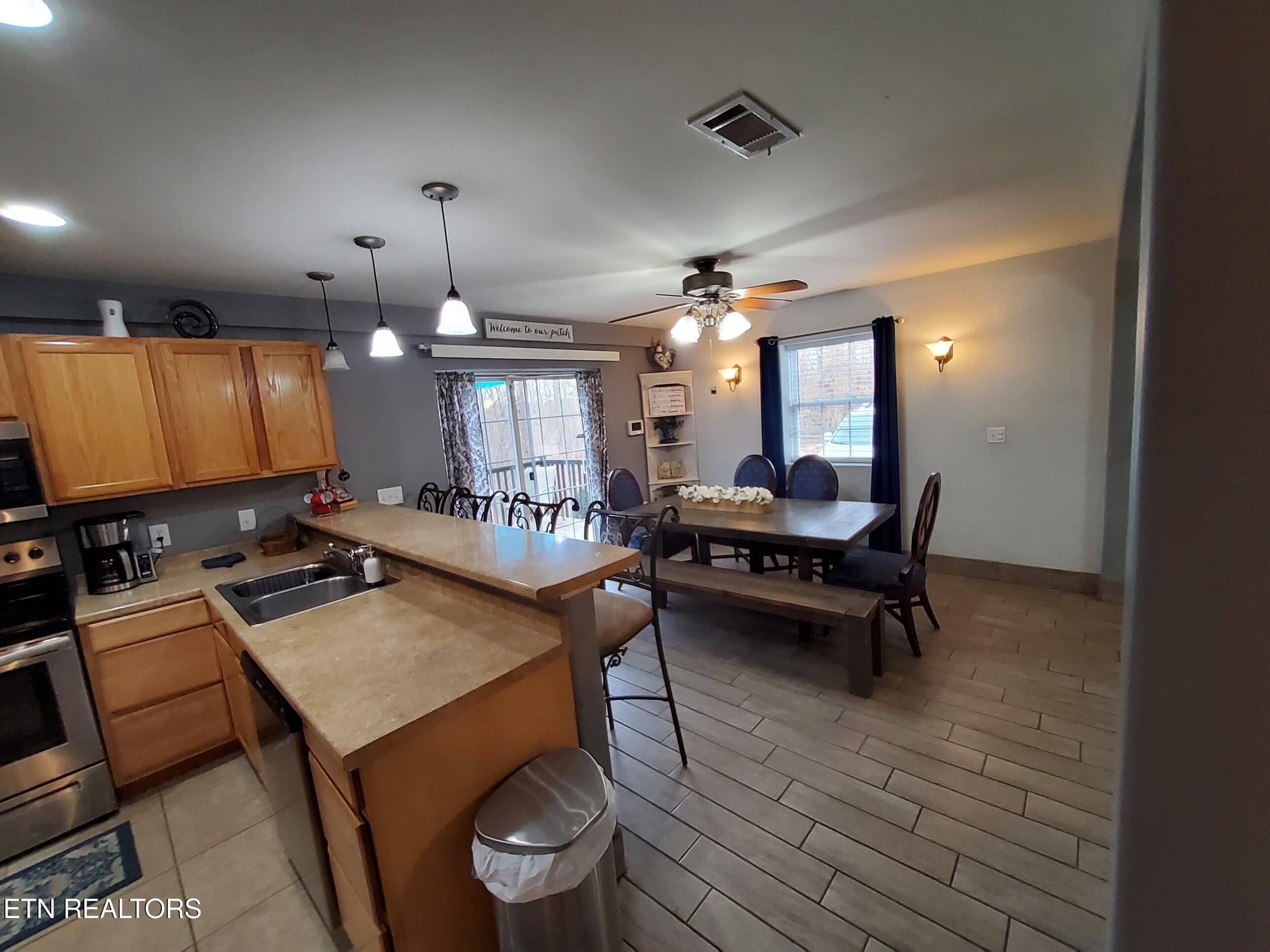 3843 Parkhurst Drive Kodak TN 37764